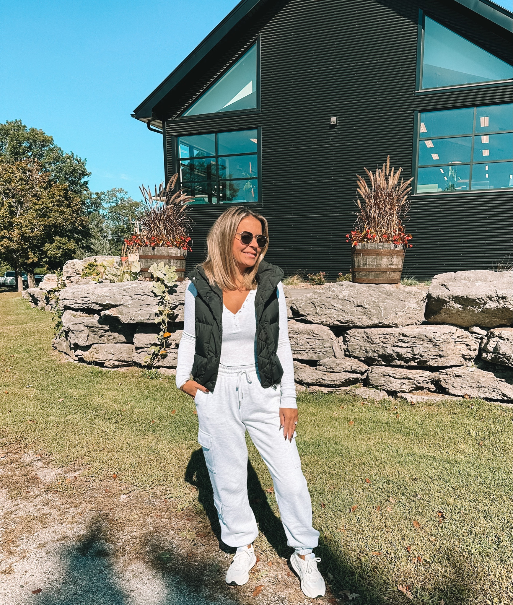 cozy fall fits 🤎🍂
Top: S 
Joggers: S 
Vest: 4

#LTKSeasonal #LTKstyletip #LTKGiftGuide