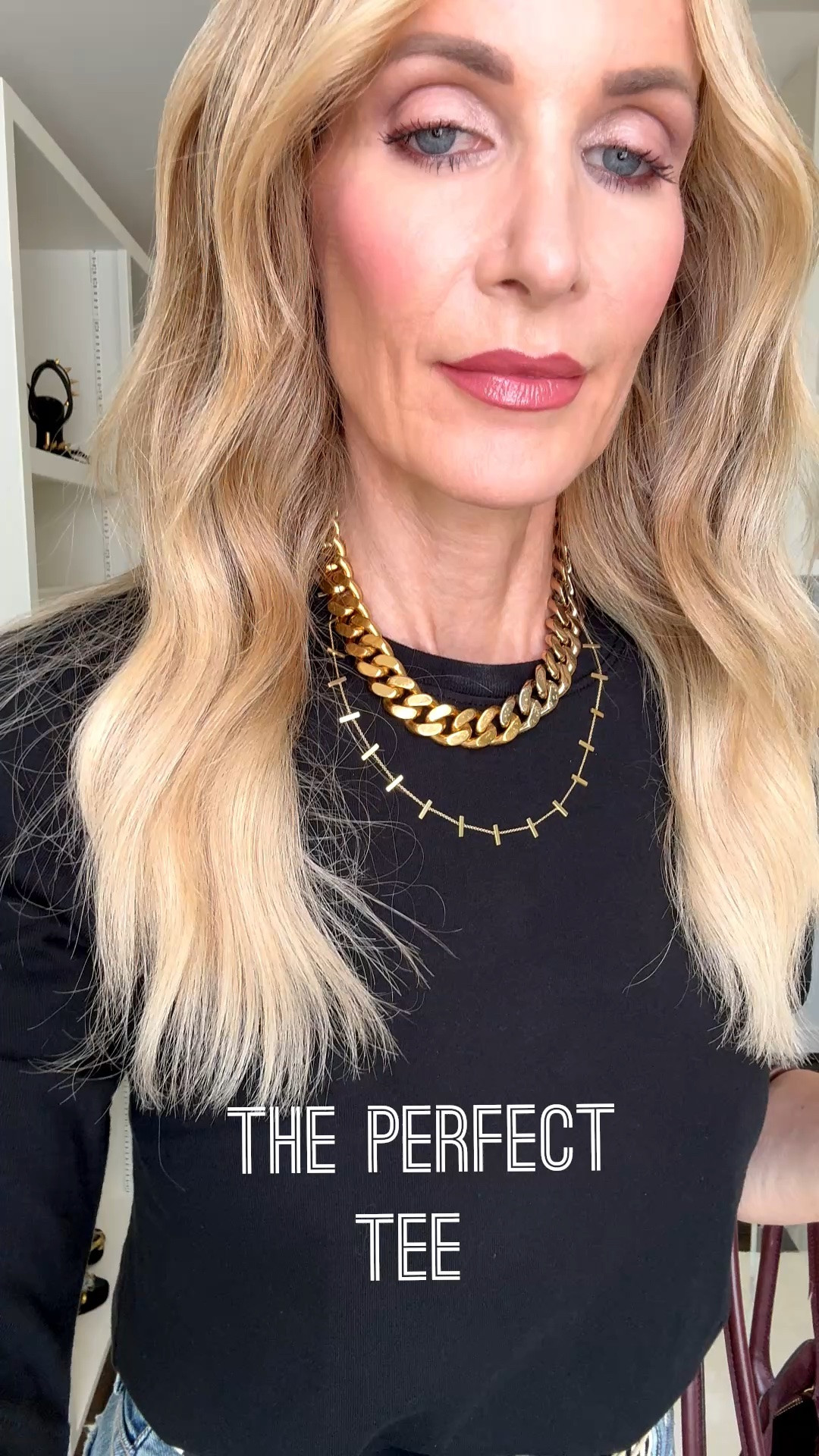 Found the perfect black tee. 🖤

I’m talking THE perfect elbow-length sleeve black tee — mine is by The Classic T-Shirt Company, but I linked a similar style from Reformation for you since it’s not always easy to find.

Here’s the thing: a basic tee and denim can look SO elevated when you know how to style it. My 3 go-to tricks to dress up a simple black tee:

1️⃣ Add a belt
2️⃣ Add a necklace
3️⃣ Tuck it in

That tuck is doing more work than you think — it accentuates your waist and instantly makes you look taller and slimmer. Simple styling, major payoff.

Wearing an XS in the tee and a 24 in the denim — and can we talk about these jeans for a second? High-waisted straight leg by PISTOLA and they give me serious Khaite vibes for a fraction of the price.