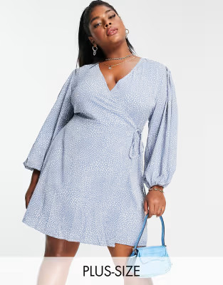 Glamorous Curve puff sleeve wrap dress in blue dot print | ASOS (Global)