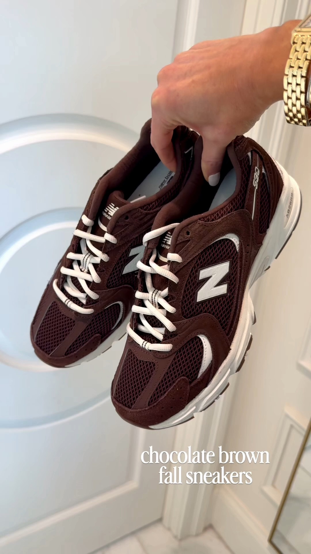 These chocolate brown sneakers are perfect for fall!

#LTKSeasonal #LTKootd