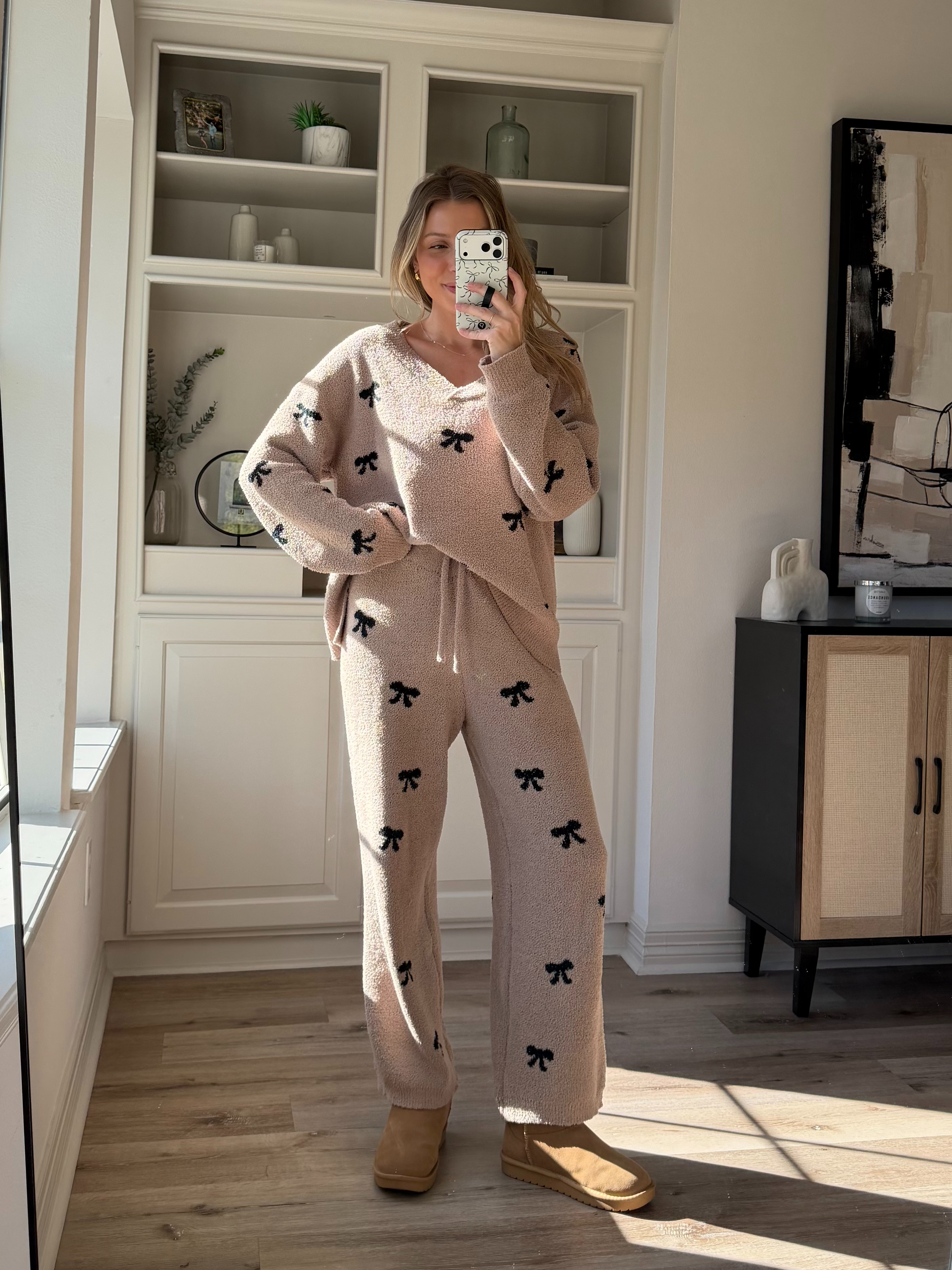 Cutest bow matching set - so cozy and feels like a blanket! Wearing medium.  

 #LTKootd #LTKmomlife #LTKFindsUnder100