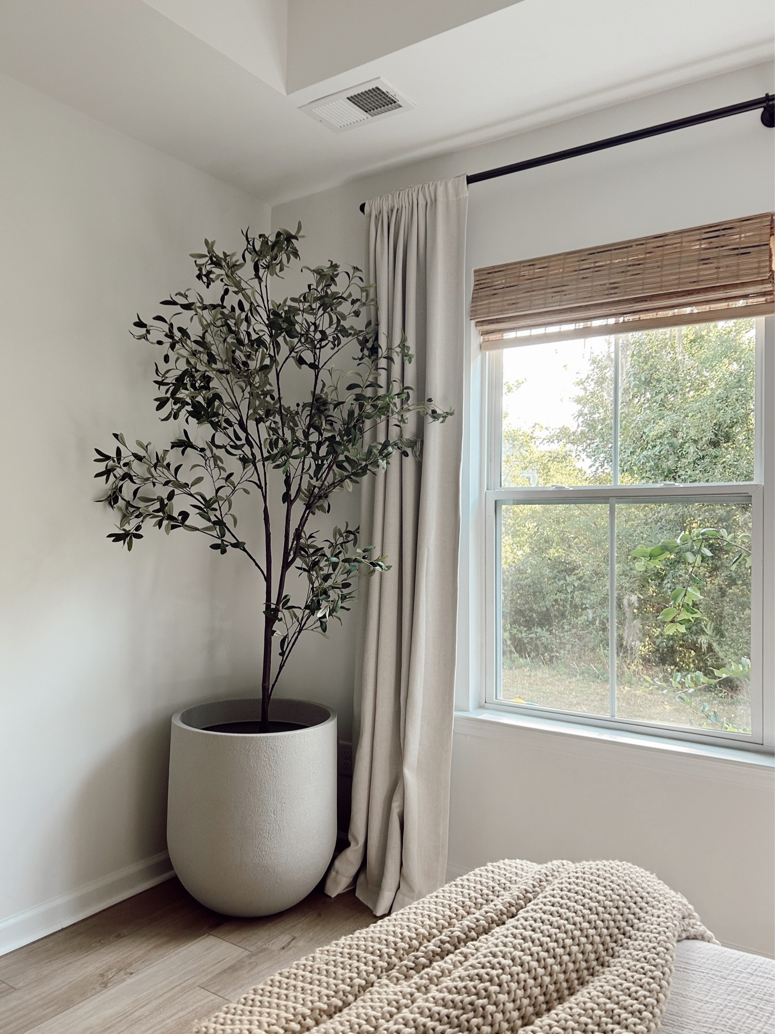 the olive tree of my dreams! So beyond beautiful & worth every penny ✨

#olive #olivetree #neutral #affordable #fakeplant #amazonhome #olives #planter #neutralhome #bedroom #greenery #masterbedroom #primary #cozybedroom #peaceful #casaluna #targetstyle #rattan #raffia #cream #linen #wood 

#LTKSeasonal #LTKhome #LTKfamily