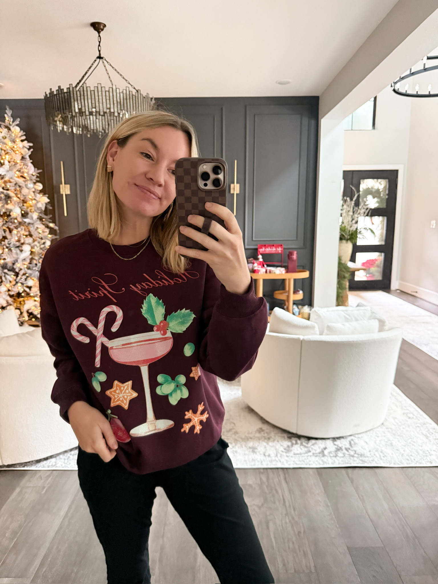 The cutest holiday sweatshirt! In a small 

#LTKHoliday #LTKootd #LTKGiftGuide