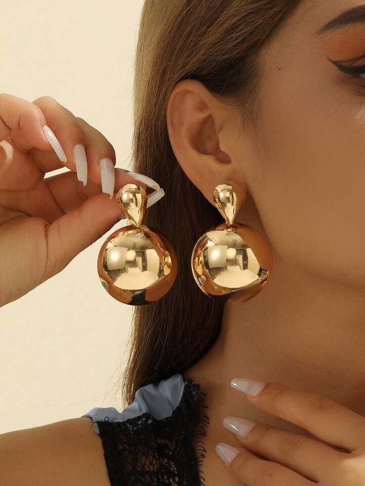 1pair Of Women's Gold Glossy Large Round Metal Earrings | SHEIN