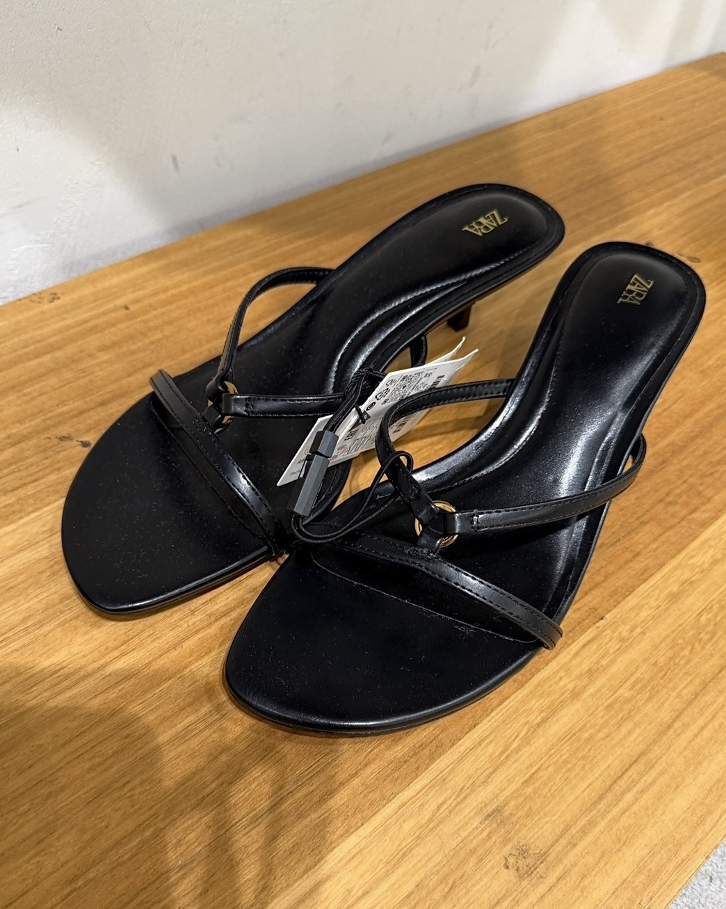 Best thong sandals kitten heel (2026)