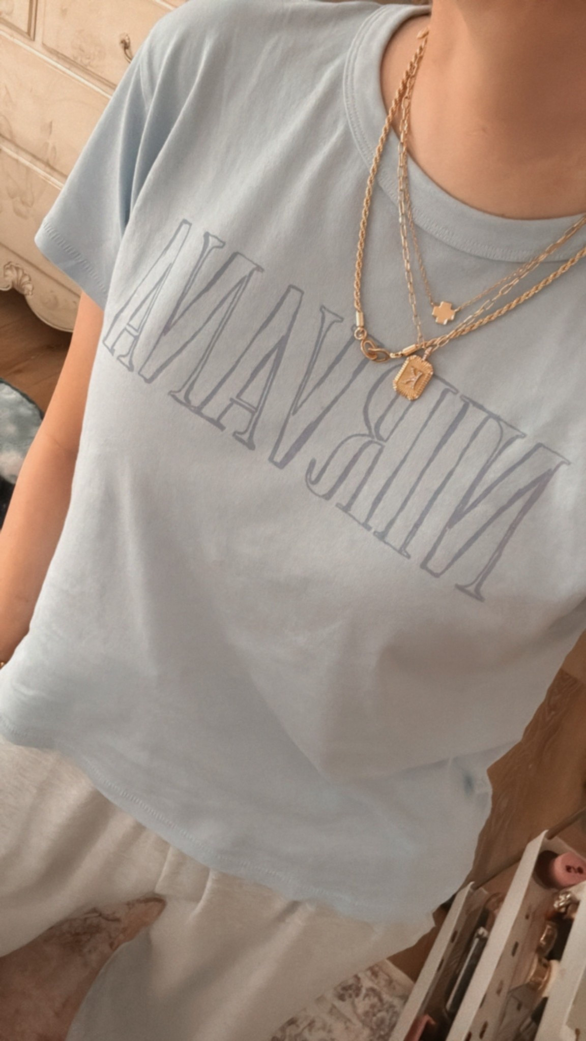 What I picked up from American Eagle this wknd! I have to say they have so much cute stuff for all ages right now! And some great deals. The sweatpants & sweatshirt I grabbed are so soft & comfy. They do run on the larger size (I did XS in pants & S in both shirt/sweatshirt)!

#graphicteeshirt #AE #americaneagle #bandtee #everydayaccessories #layerednecklaces #stelladot #sdstyle

#LTKSeasonal #LTKSaleAlert #LTKOver40