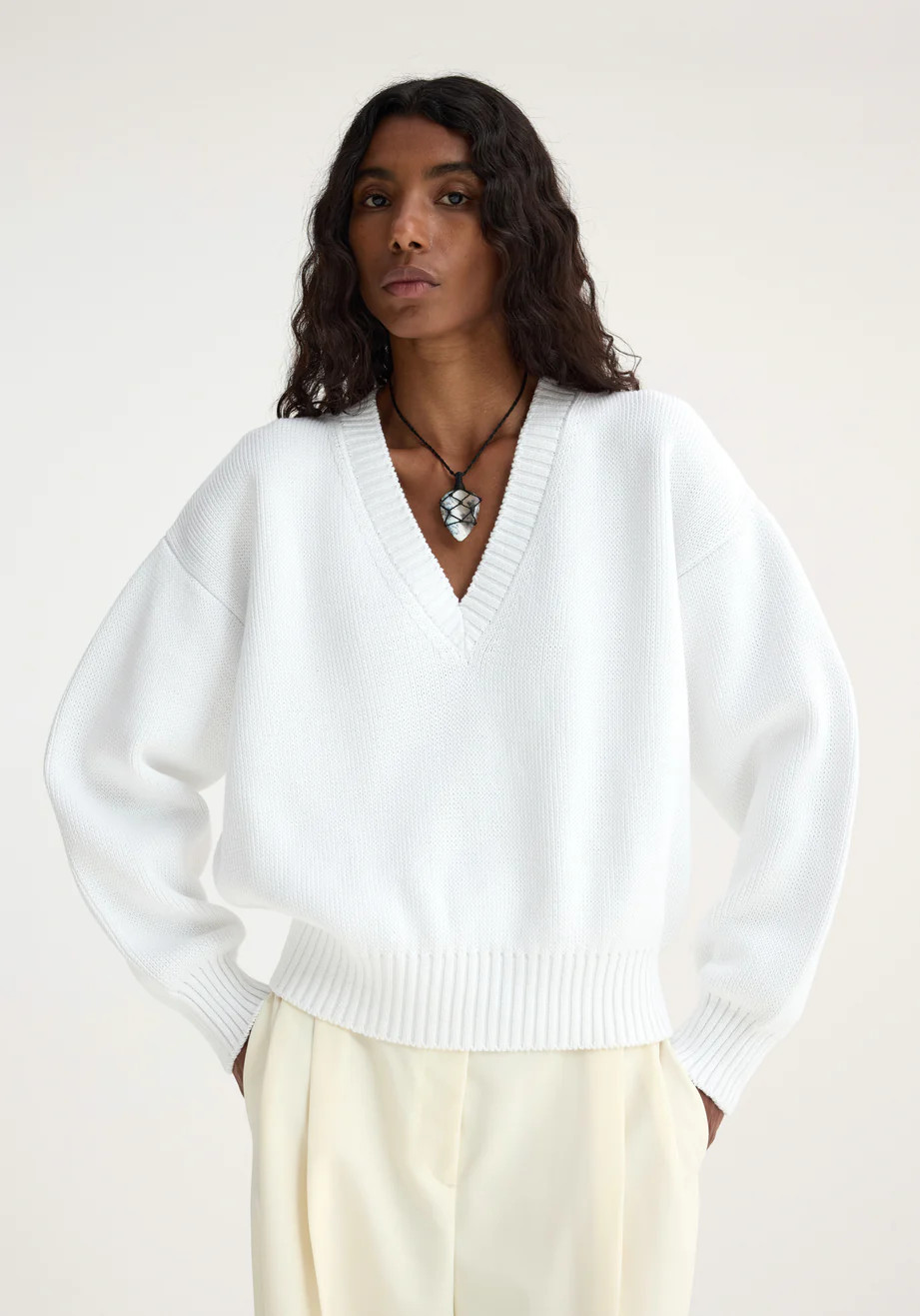 v-neck knitted jumper | optic white | Rohe