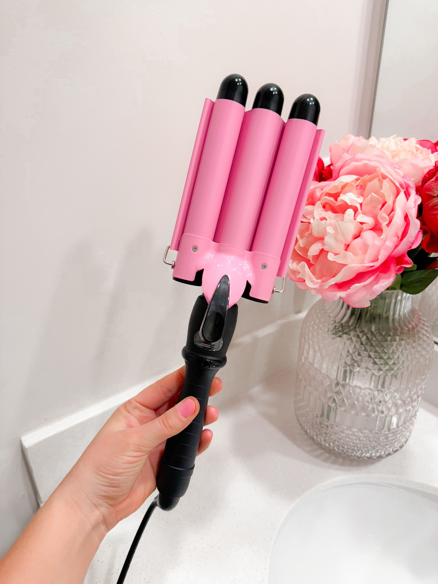 The hair crimper I used and absolutely love! I’ve used it for years. Under $25 for the most voluminous curls/waves 🫶🏼

#LTKMostLoved #LTKfindsunder50 #LTKbeauty