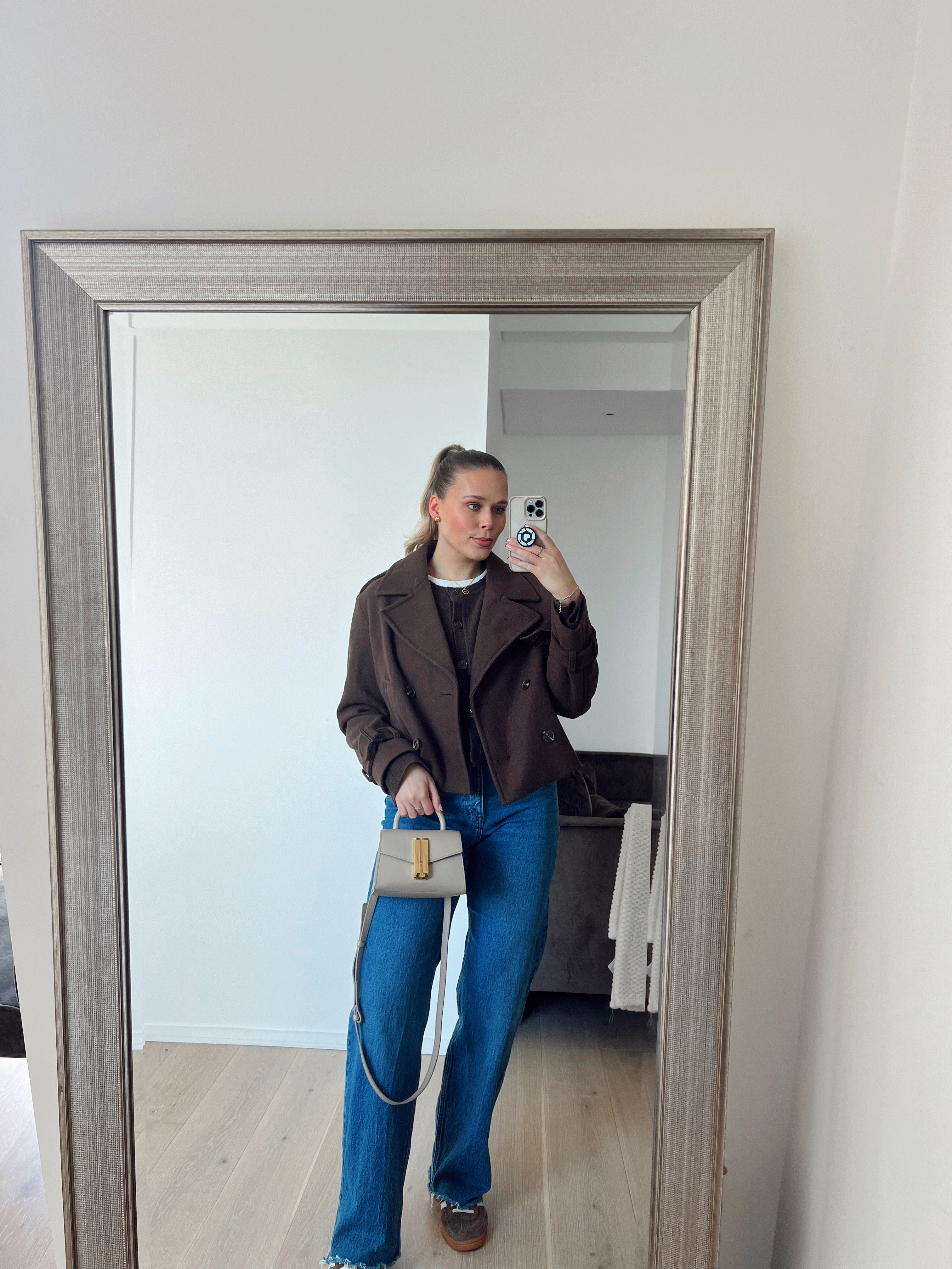 Meeting outfit ☕️

Casual work outfit, workwear, chocolate brown, casual ootd, neutral outfit, transitional outfitt

#LTKautumn #LTKstyletip #LTKuk