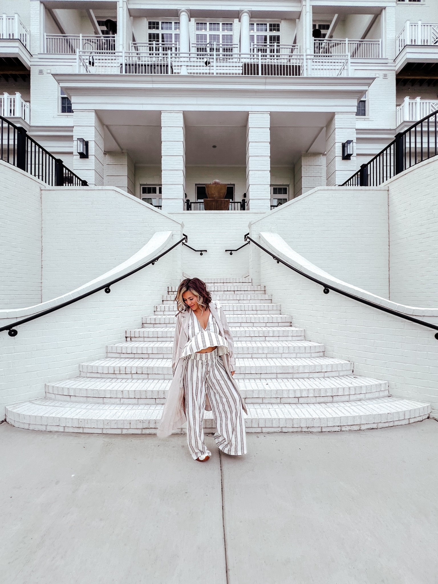 Wearing an XS in both.

#LTKPetite #LTKFindsUnder50 #LTKMidsize