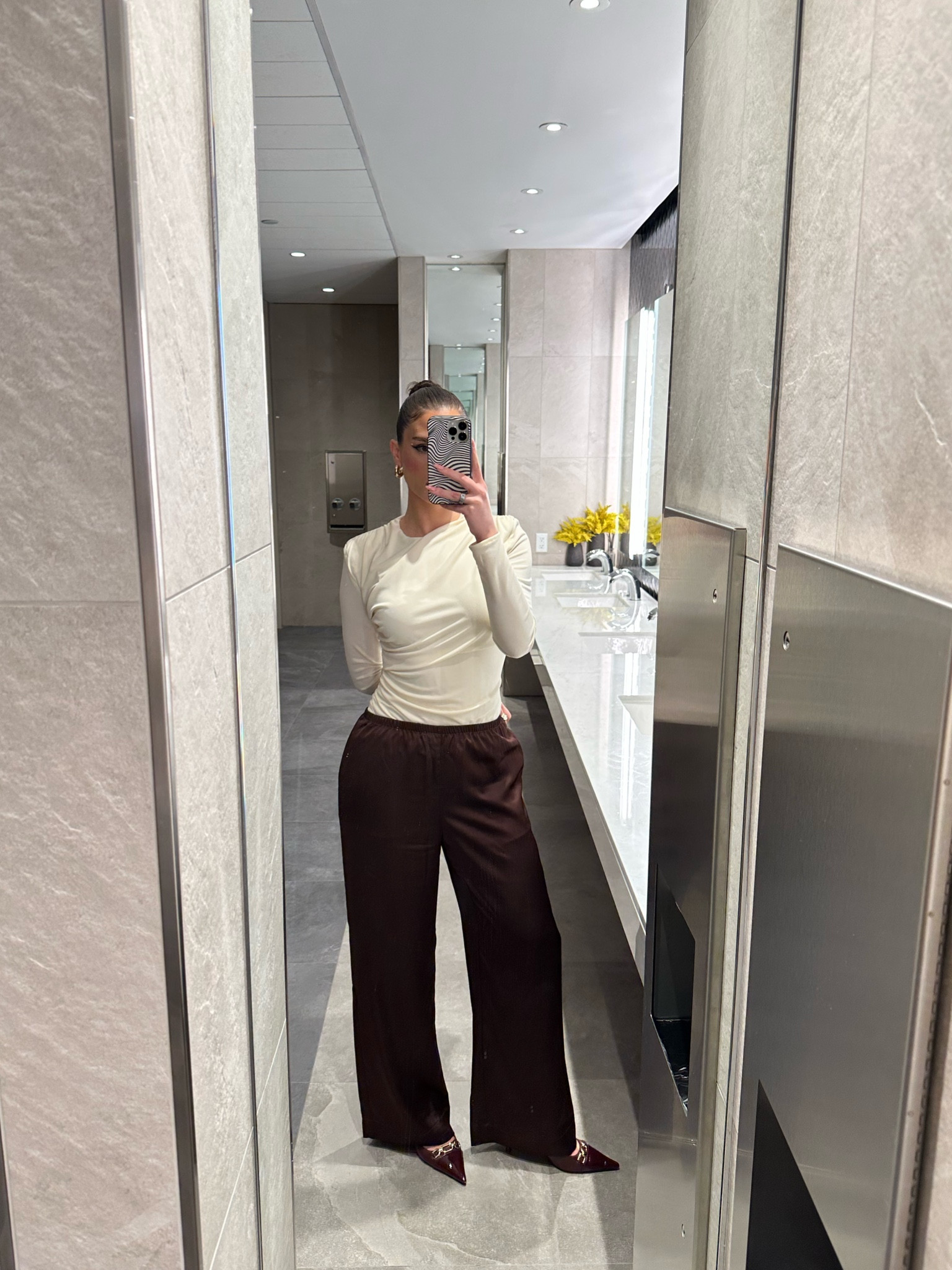 Satin pants 🥰 love love love 

#LTKFindsUnder100 #LTKWorkwear #LTKFindsUnder50