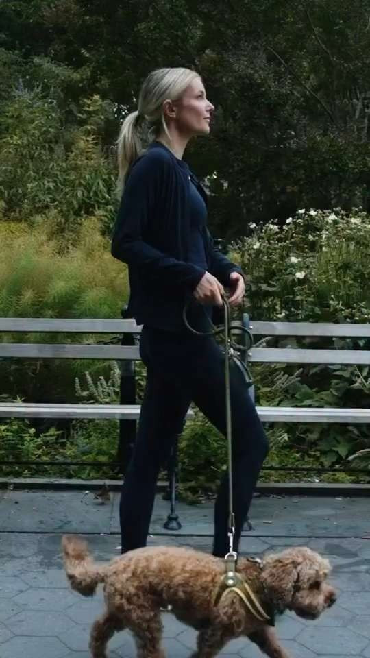 Walking through fall in @rhoback 🍂 

 #LTKSeasonal #LTKActive #LTKStyleTip