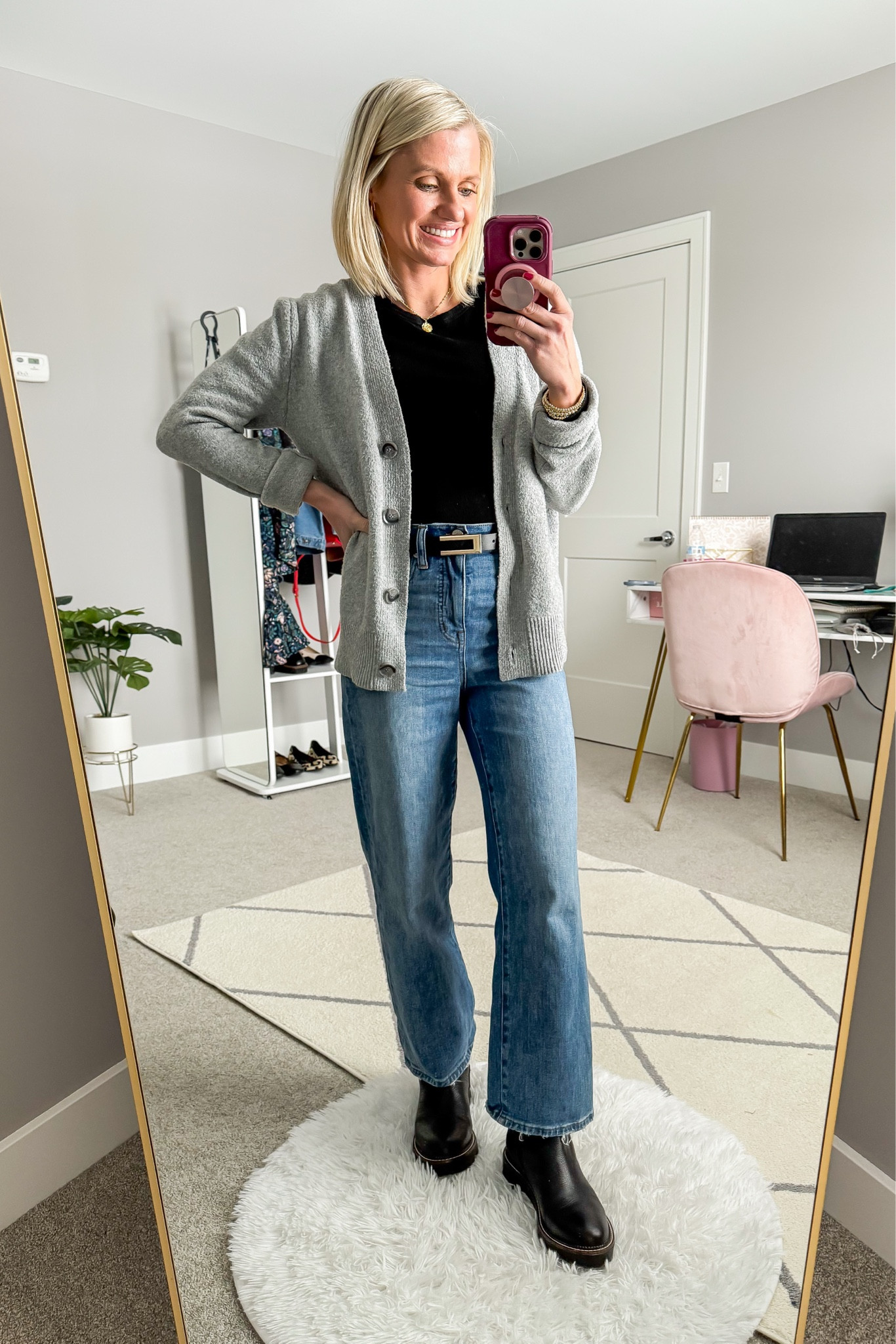 What I wore this week! 
Top- small
Cardigan- old, linked similar 
Jeans- thrifted, brand is Madewell, linked similar styles

#LTKOver40 #LTKStyleTip #LTKPetite