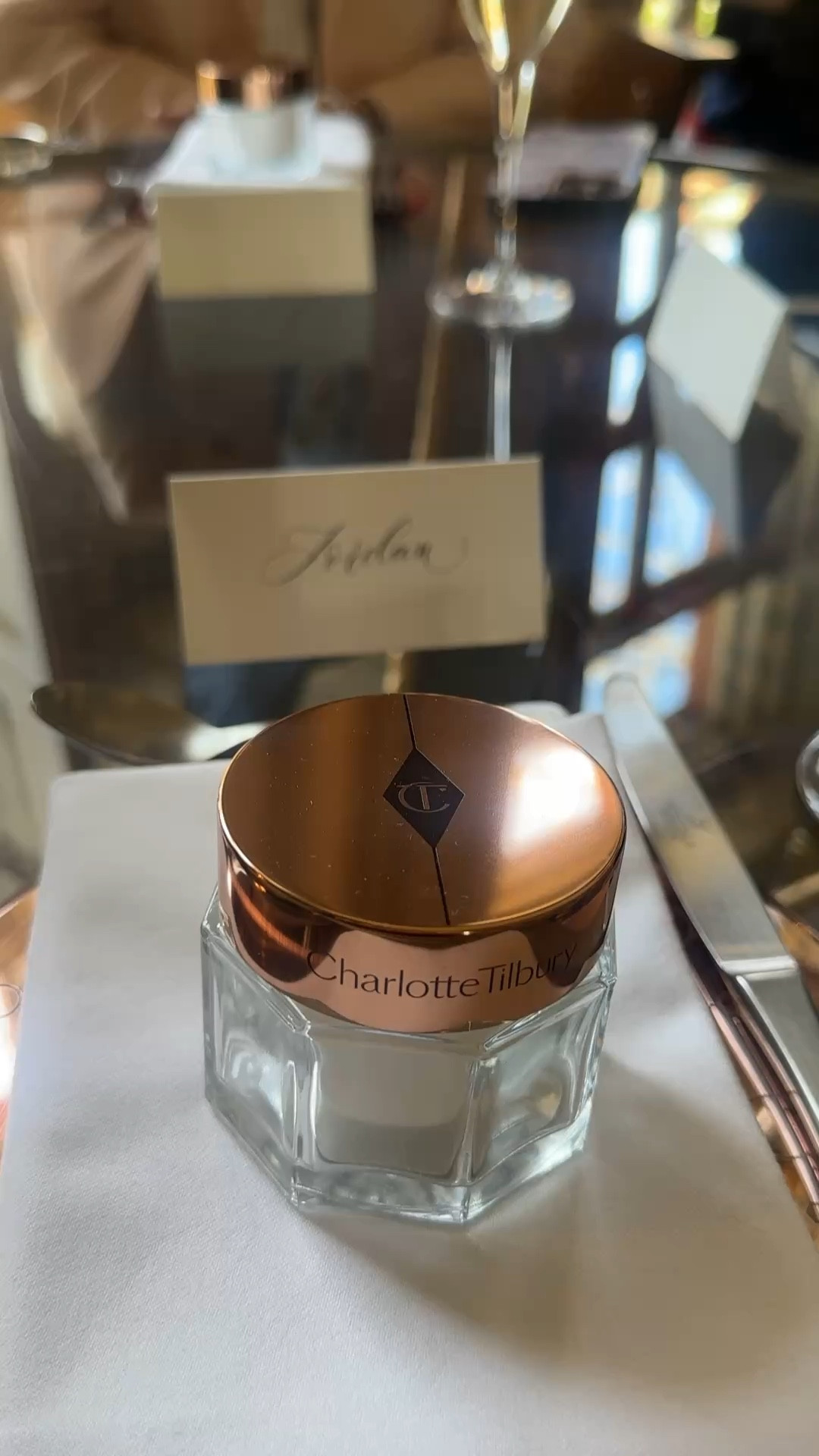 Check out the reviews on this one! 

Love 
Jordan 
The Elegant Stylist x 

#LTKBeauty