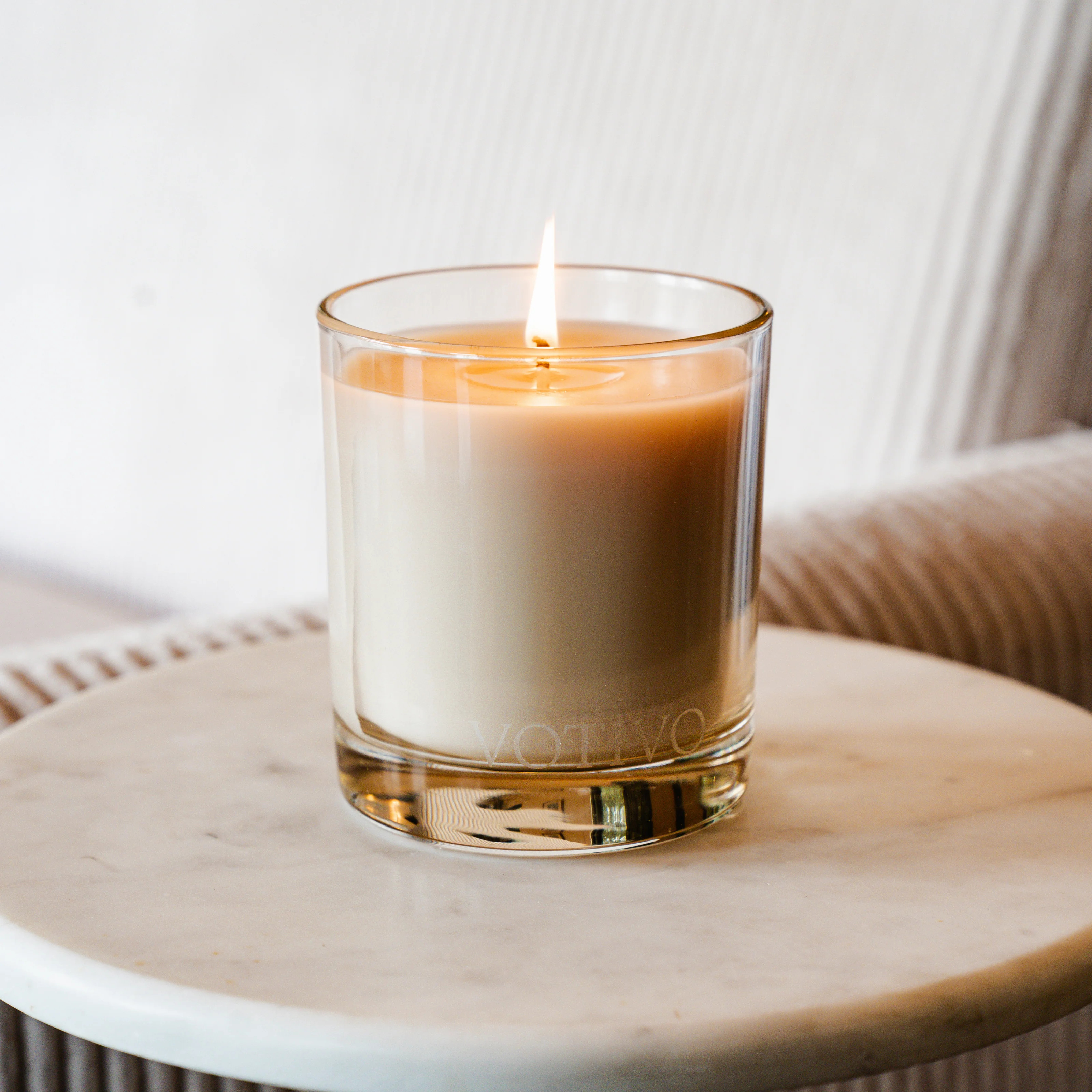 White Tea & Bergamot 10 oz. Signature Candle | Votivo