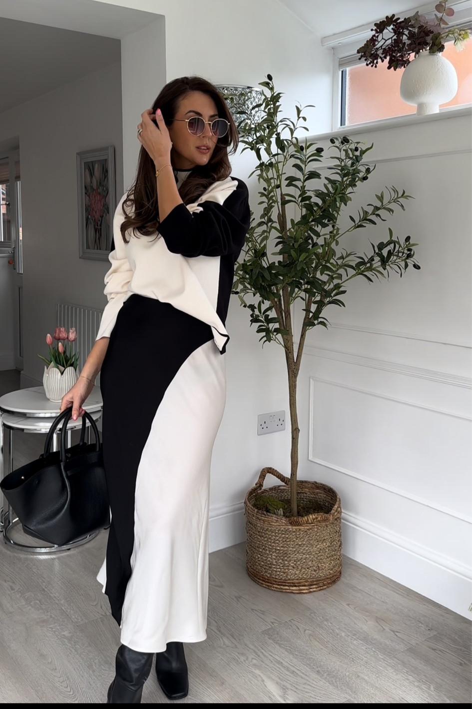 Monochrome 🖤🤍
Satin skirt & asymmetrical jumper/ black boots

#LTKfindsunder100 #LTKSeasonal #LTKSpringSale