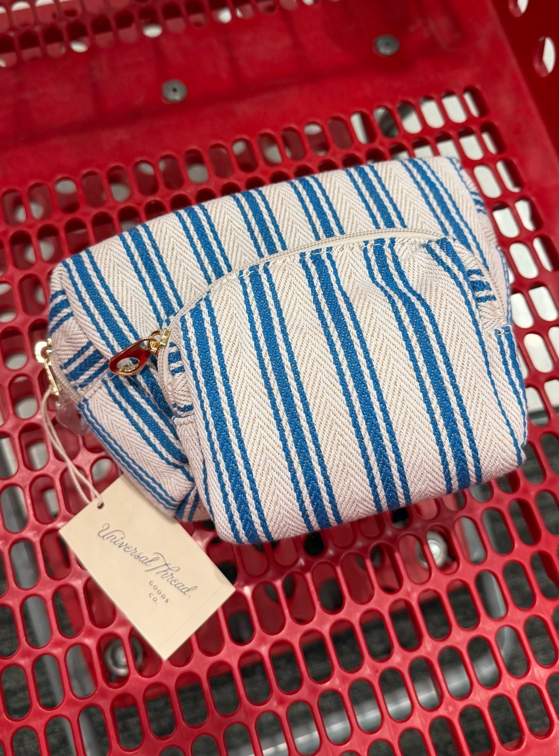 Linen bags. Throw them in your tote or beach bag. Love the size and colors . They are 40% off now for Target Circle Deal Days

#LTKdayinmylife #LTKSaleAlert #LTKTravel