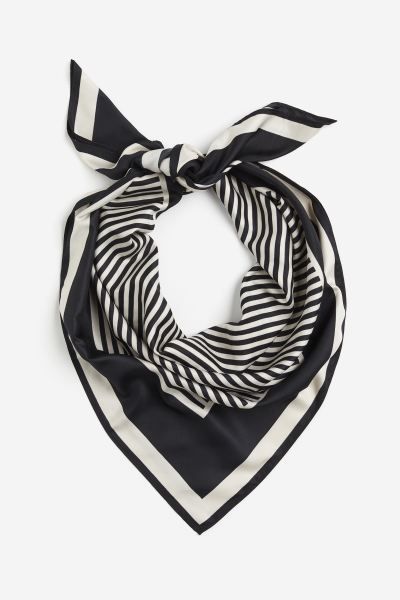 Printed satin scarf | H&M (UK, MY, IN, SG, PH, TW, HK)