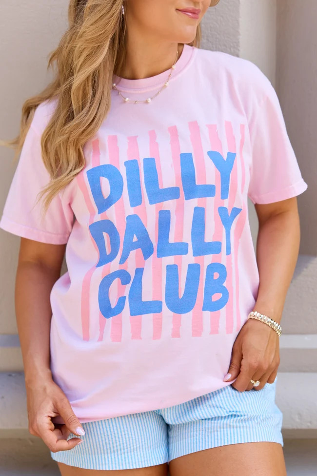 Dilly Dally Club Light Pink Graphic Tee XL | Pink Lily