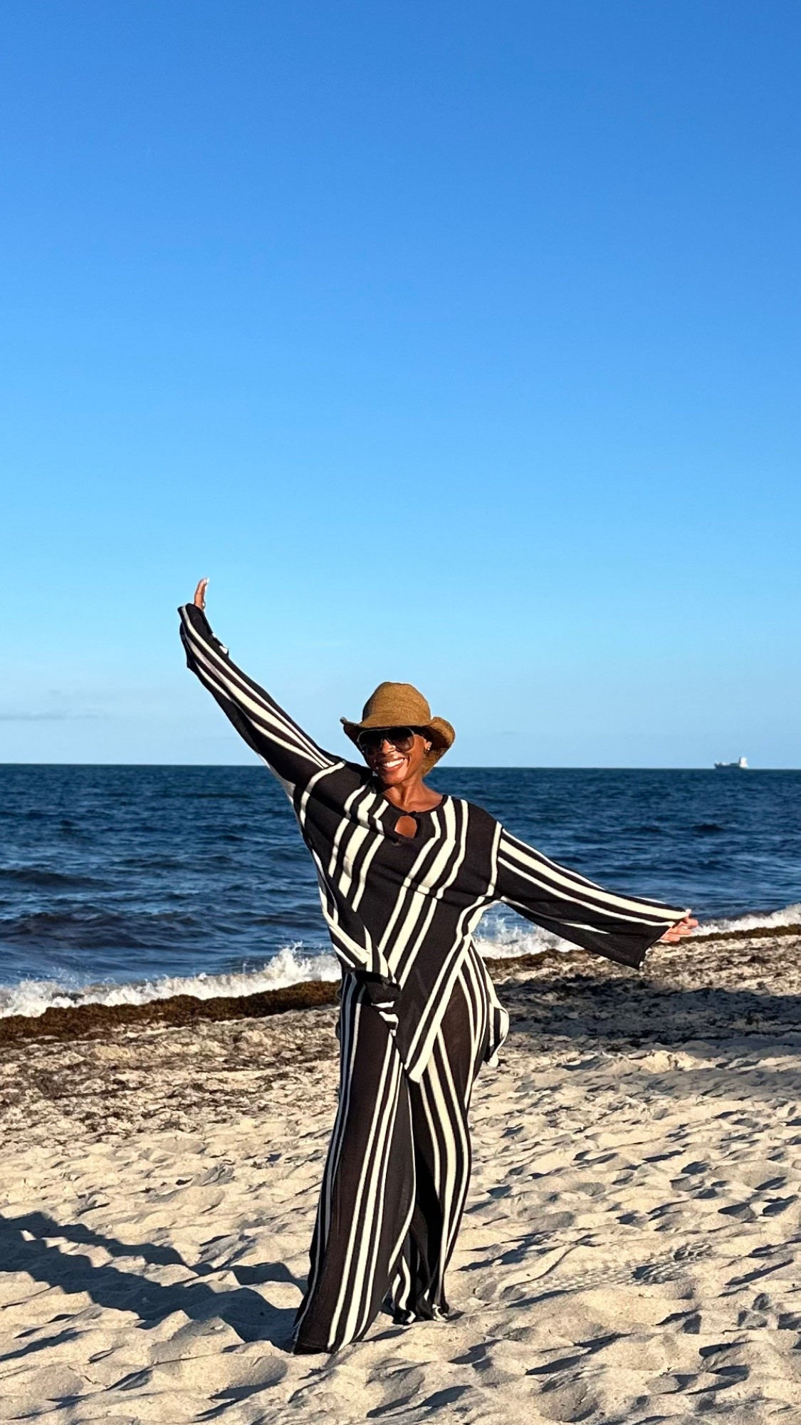 Cute & comfy look

Disclaimer: the set from zara is no longer available but i linked cute dupes for you!
•
•
•
#midlifemusthave #summerlook #cuteandcomfyoutfit #xoJalonda #ootd

#LTKootd #LTKTravel #LTKOver40
