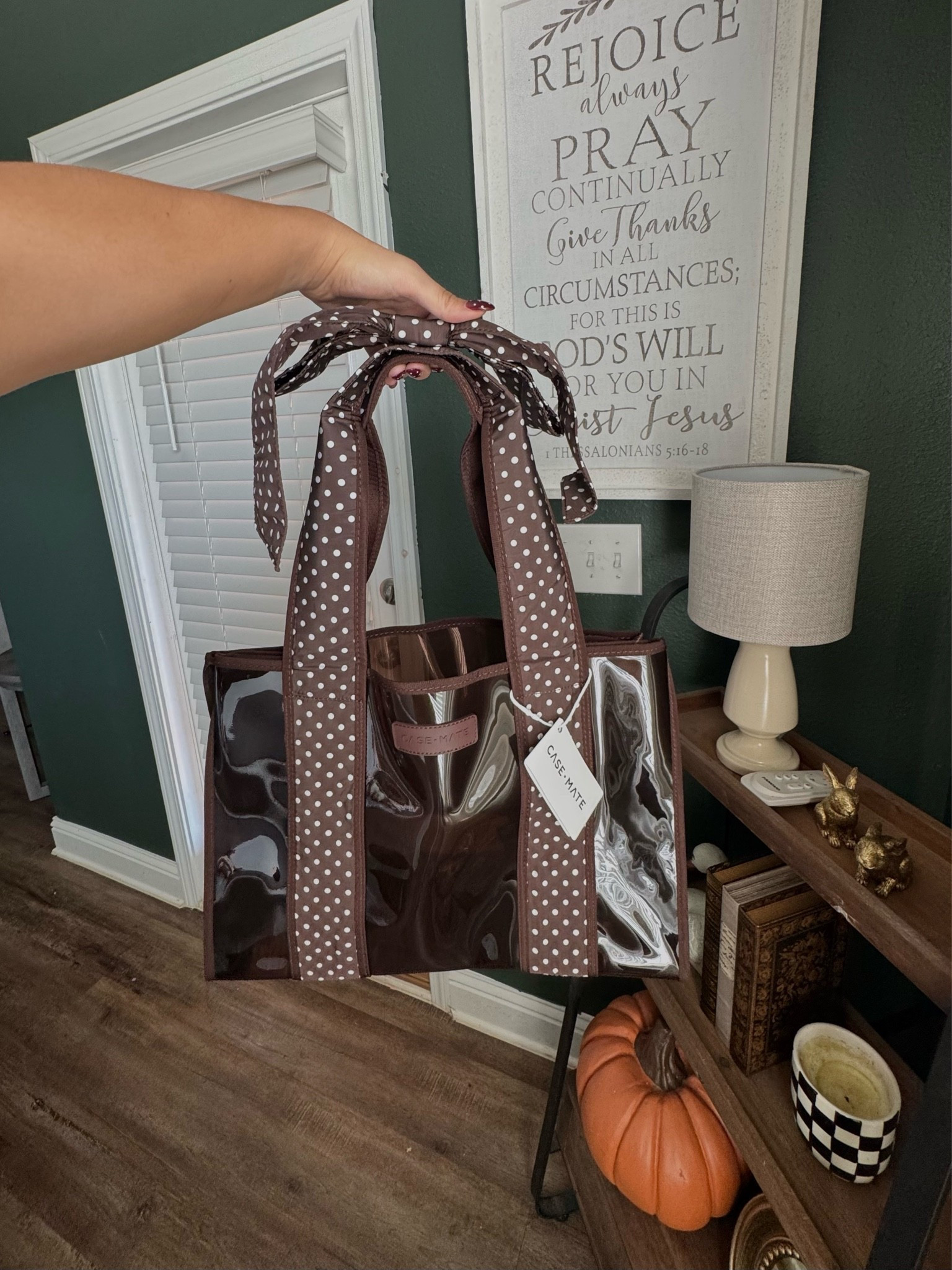 Obsessed with my new CaseMate tote!

#LTKmomlife #LTKTravel #LTKootd