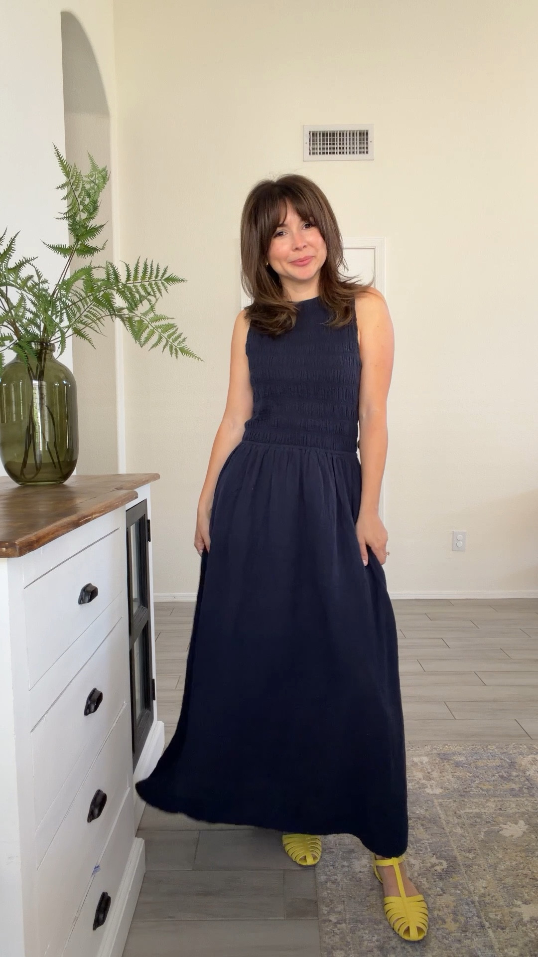 The kind of dress that does all the work for you.
Easy, flattering, and one you’ll reach for on repeat—dressed up or casual.
Perfect length for 5’2 without overwhelming your frame. Paired with comfy sandals I can actually walk in all day.

@Pact 
Dress XS 



#LTKootd #LTKPetite