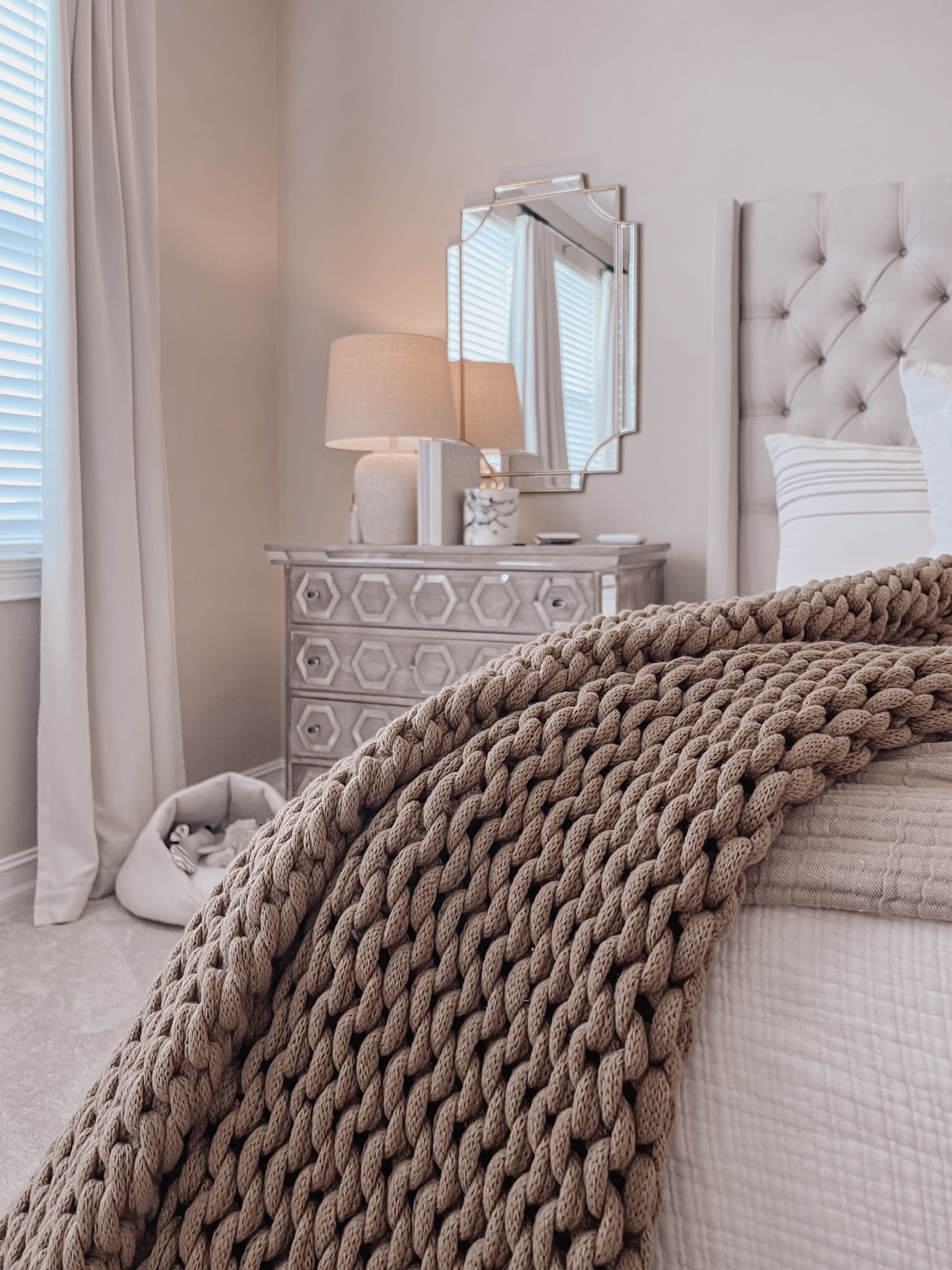 Let’s talk bedding 🤍

Is anyone else obsessed with this Casaluna bedding collection @target! It's luxurious and timeless and it’s on sale! 

Bedding, bedroom decor, home decor, neutral decor, neutral bedding, Casaluna bedding, Target 

#LTKhome #LTKsalealert