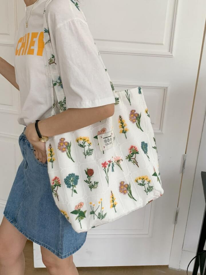 4Fashion Embroidered Flower Graphic Shoulder Bag Canvas Bag Women's Tote Bag20+ sold recentlyGBP... | SHEIN