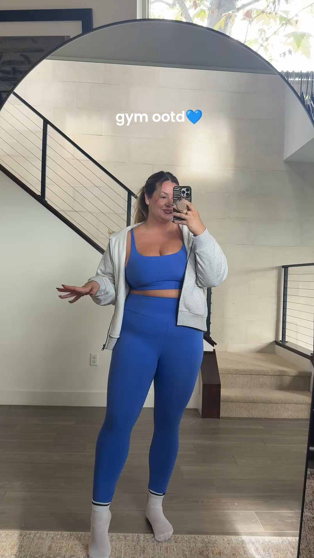 wearing size XL, color is ‘bright iris’ 💙🦋 @vuoriclothing #vuoripartner 

#LTKActive