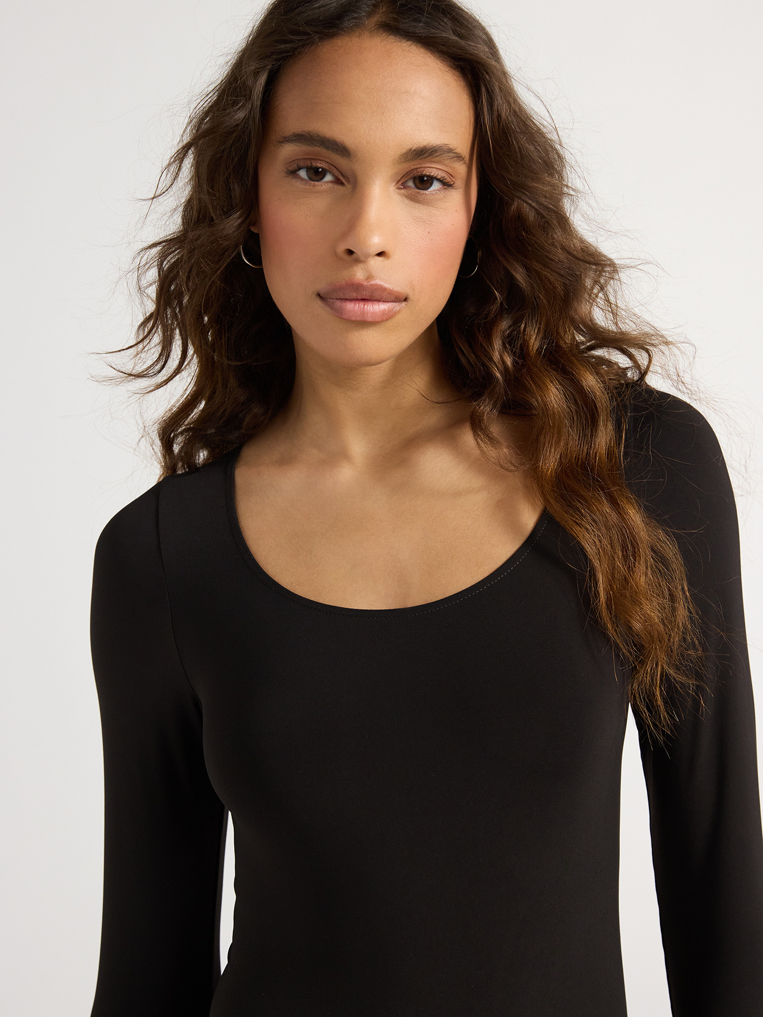 Sofia Jeans Women's Seamlessly Smoothing Scoop Neck Bodysuit, Sizes XS-2XL - Walmart.com | Walmart (US)