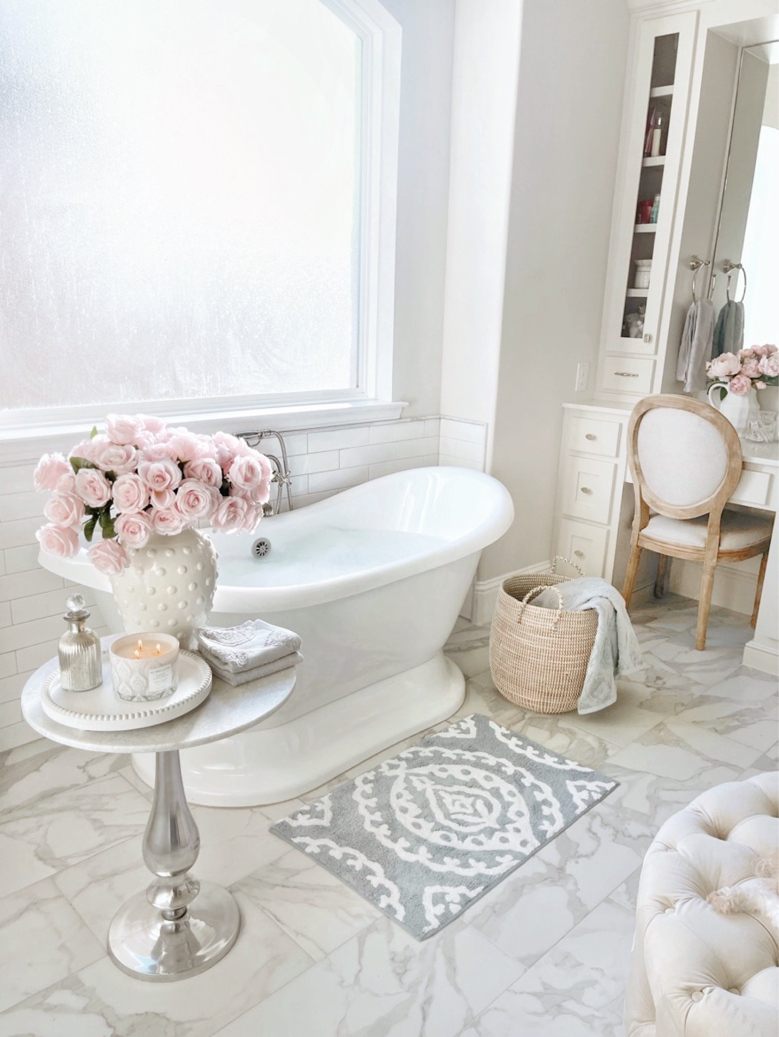 Bathroom decor 

#LTKhome #LTKstyletip #LTKSeasonal