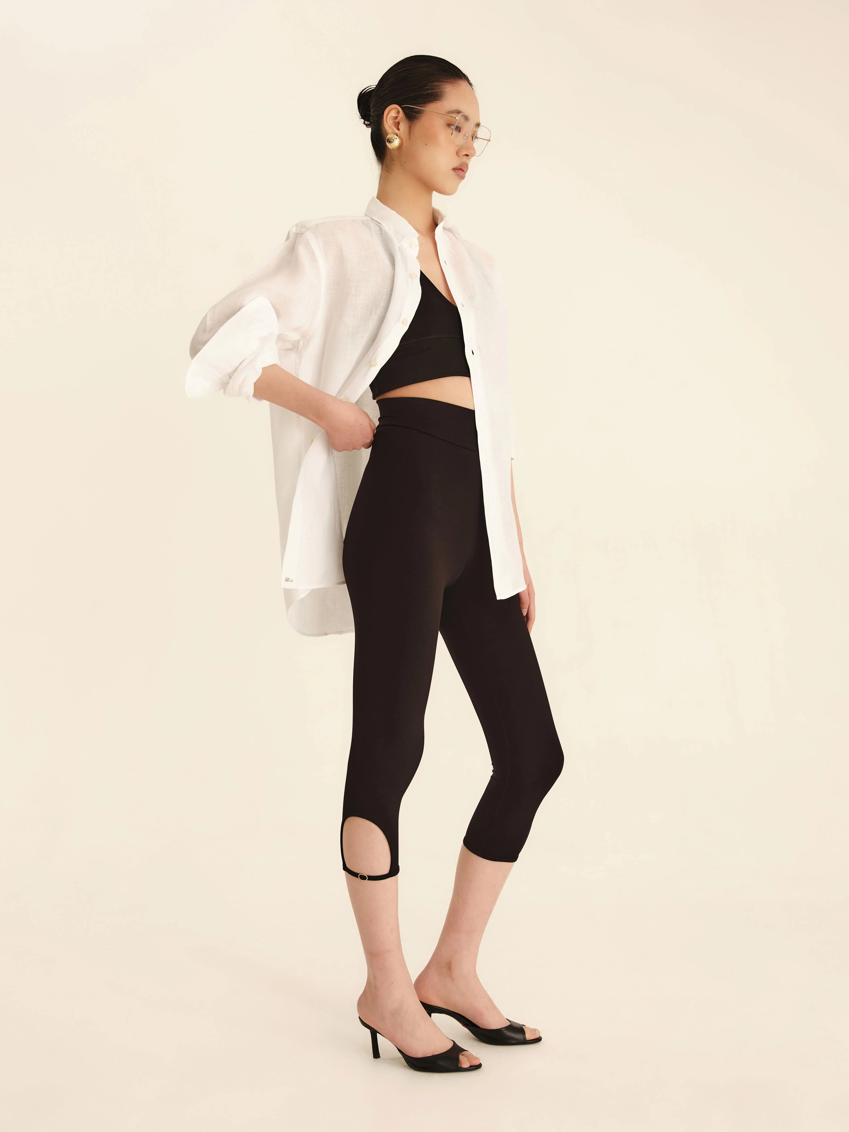 Rosa Capri Leggings - Jet | Leny Clo (Global)