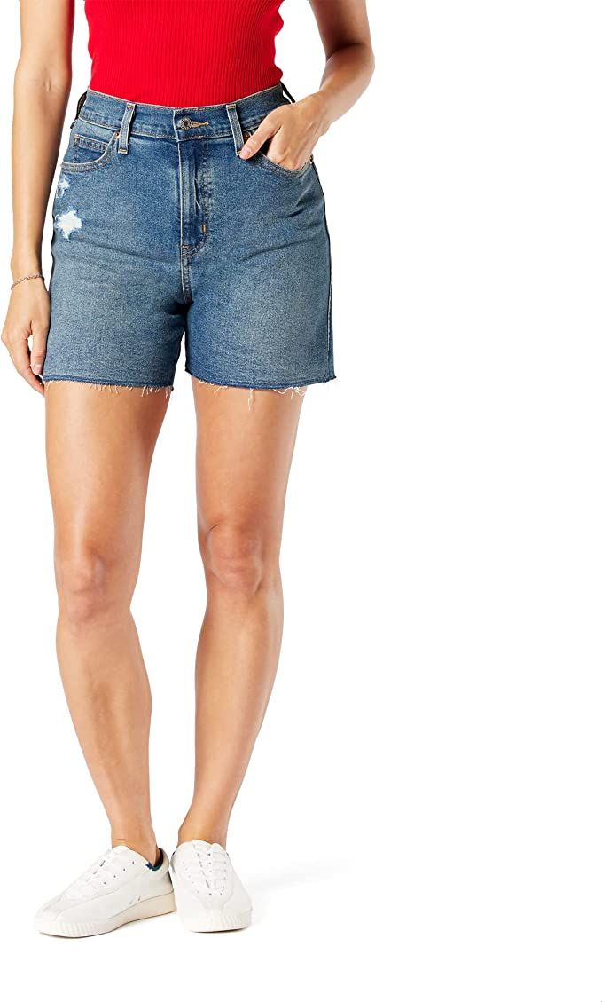Signature by Levi Strauss & Co. Gold Label Women's Heritage High Rise 5" Shorts (Available in Plu... | Amazon (US)