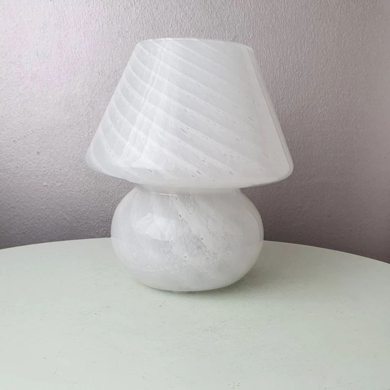 Schöne weiße Glas Pilz Tischlampe, 80er Jahre, Murano, Italien | Etsy (DE)