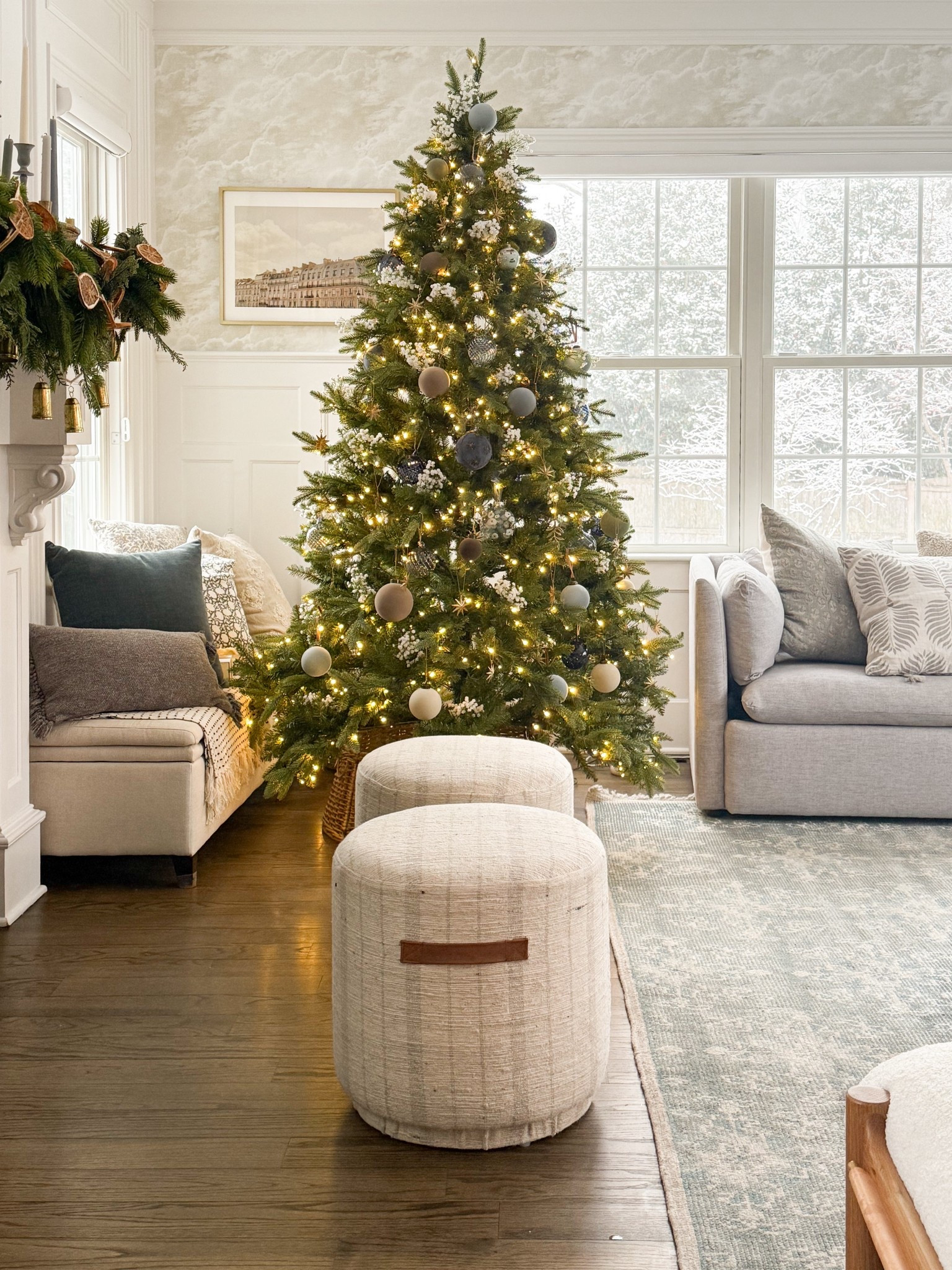 Merry Christmas ! A few festive moments around the home ✨

#LTKHome #LTKSaleAlert #LTKHoliday