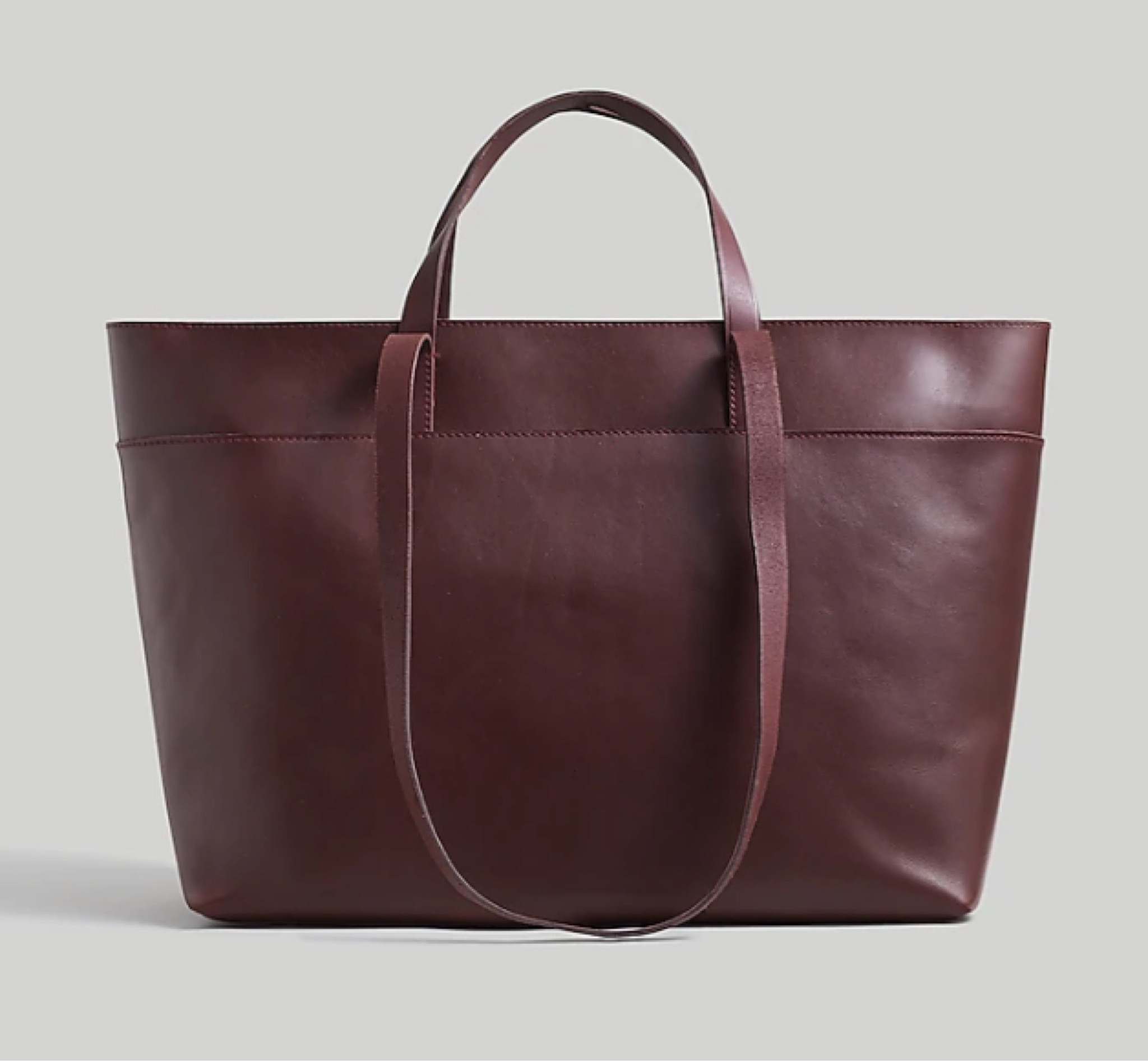 Zip-top essential tote in ‘chocolate raisin’ from madewell

Dark brown  

#LTKtravel #LTKworkwear #LTKstyletip
