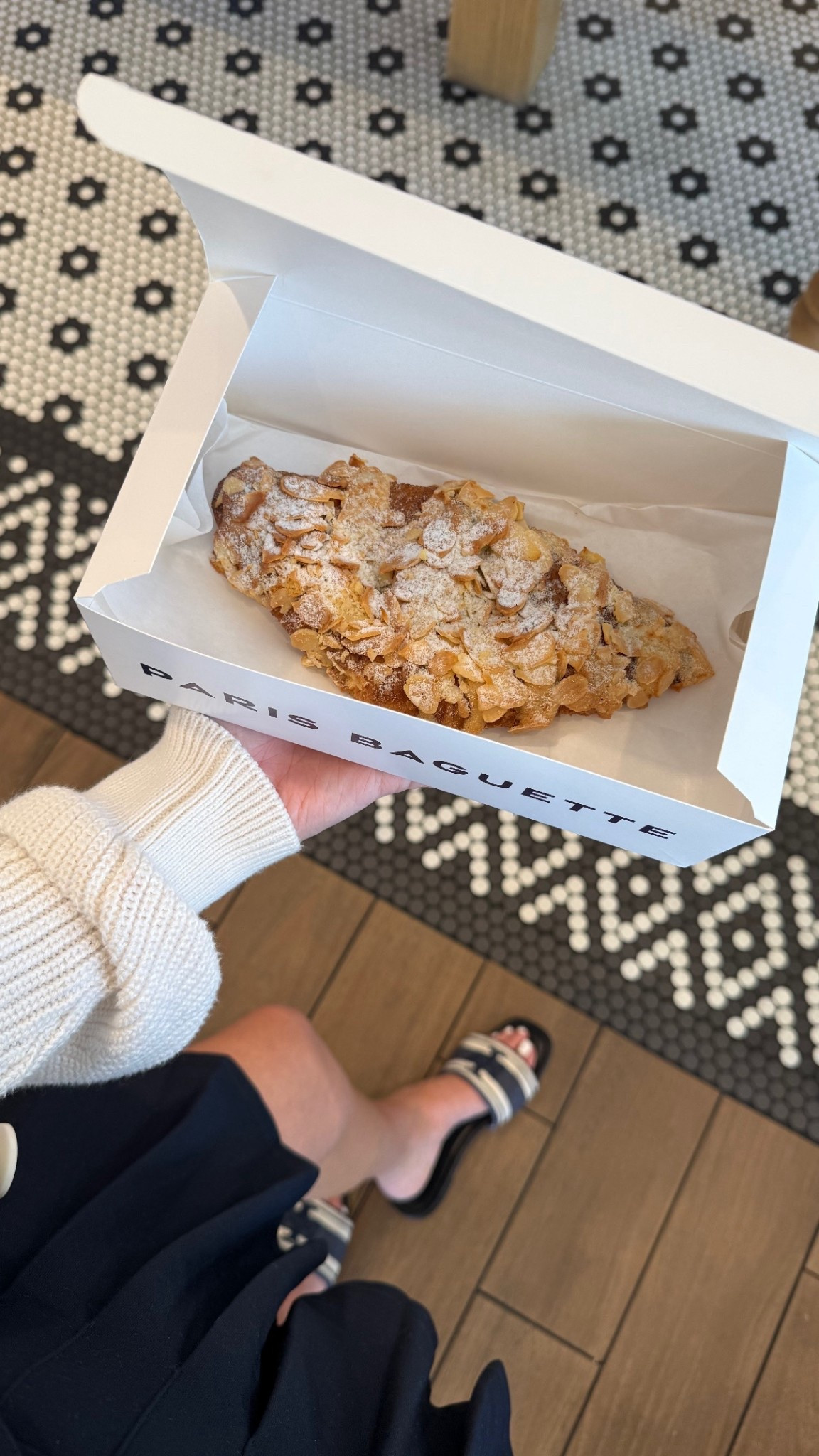 tory burch slides 

#LTKWorkwear #LTKStyleTip #LTKShoeCrush