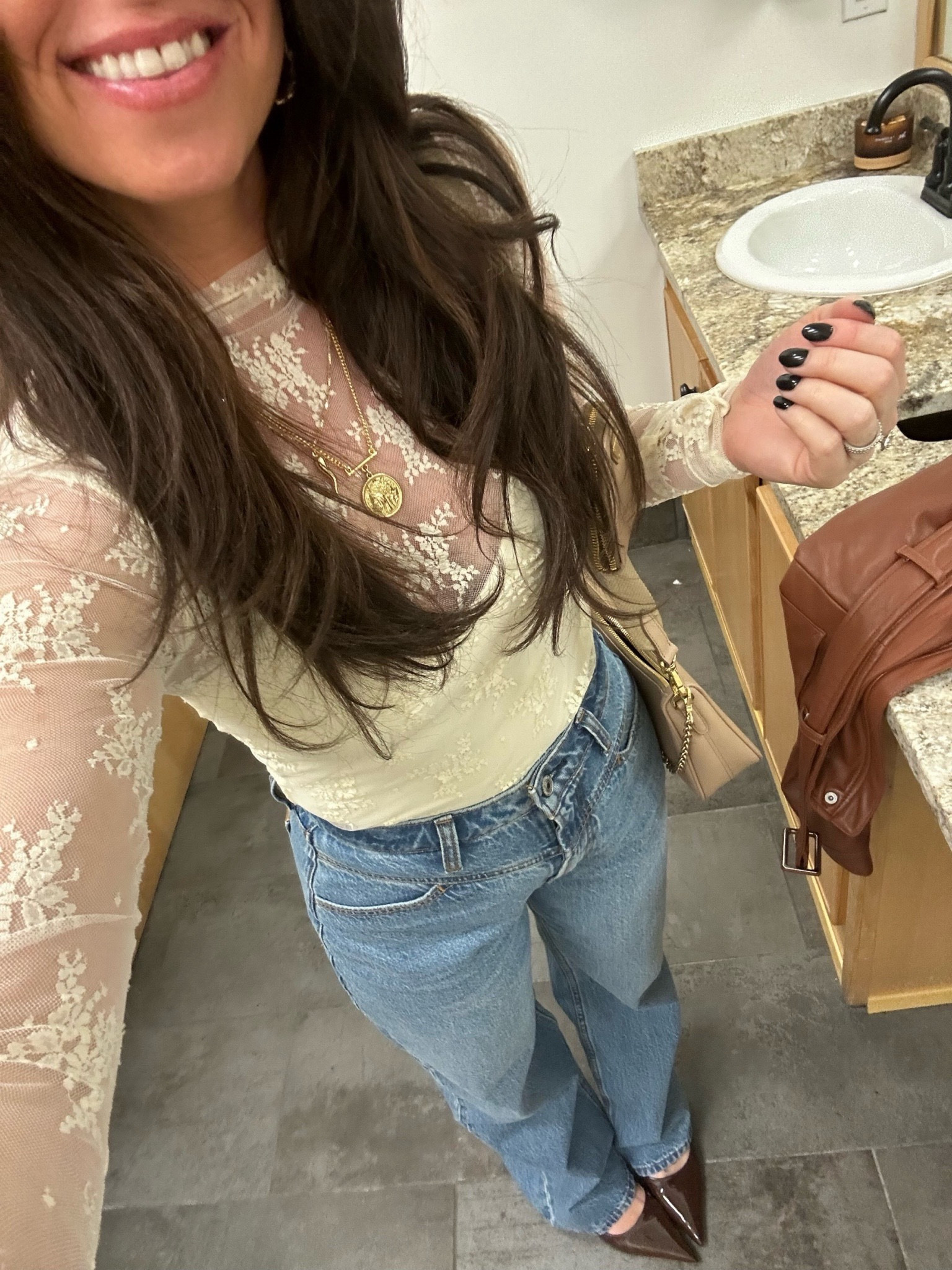 The PERFECT VALENTINES OUTFIT 

Valentine’s Day outfit 
Lace top
Abercrombie jeans 
Denim 
Date night 

#LTKstyletip #LTKparties #LTKshoecrush