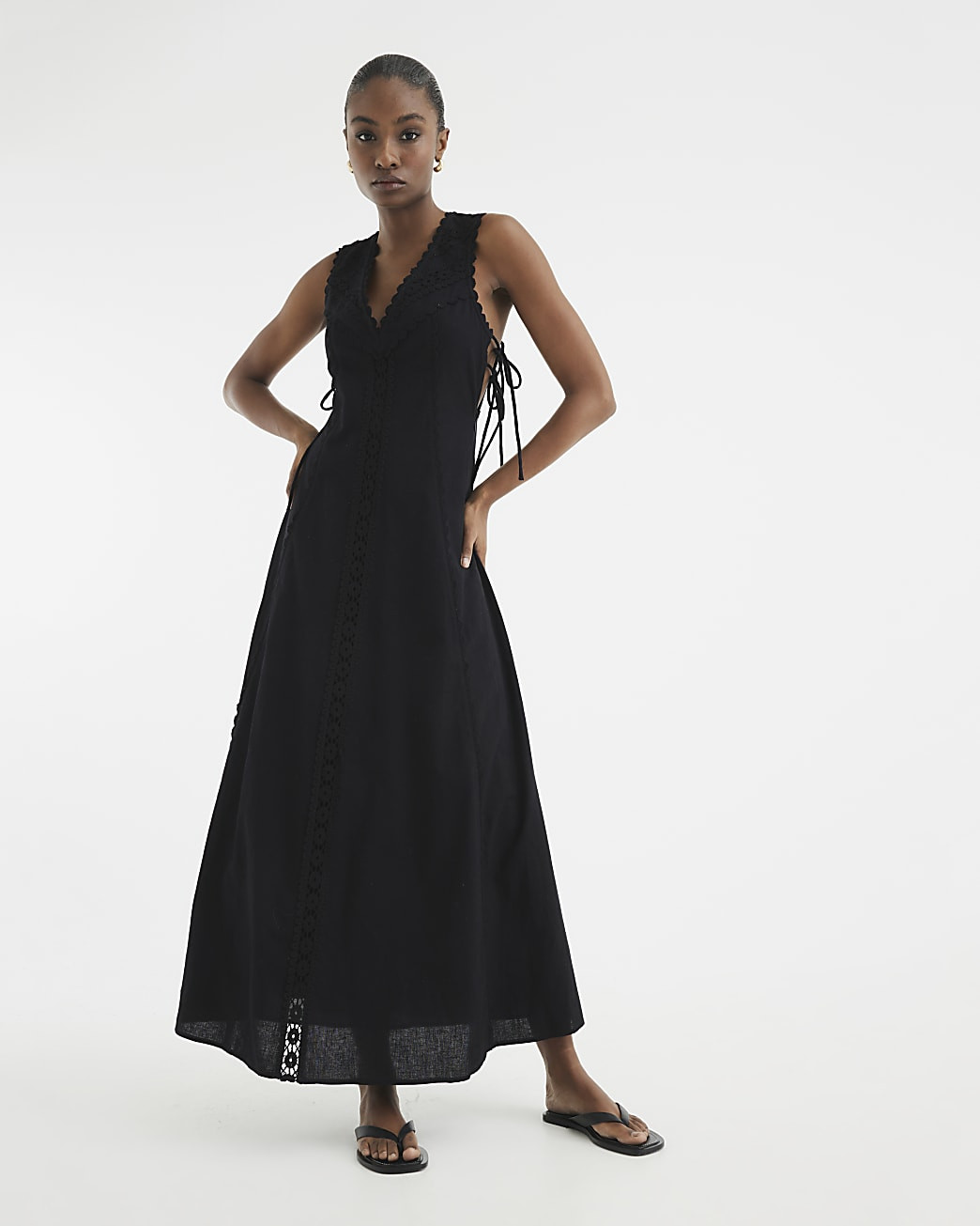 Black Sleeveless Lace Maxi Dress | River Island UK & IE