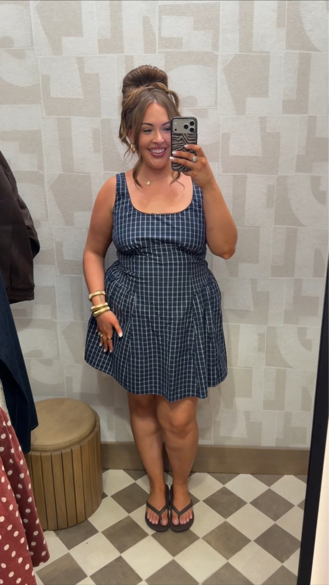 Wearing an xl! Need to size down to a large!

#LTKPlusSize #LTKMidsize #LTKCon