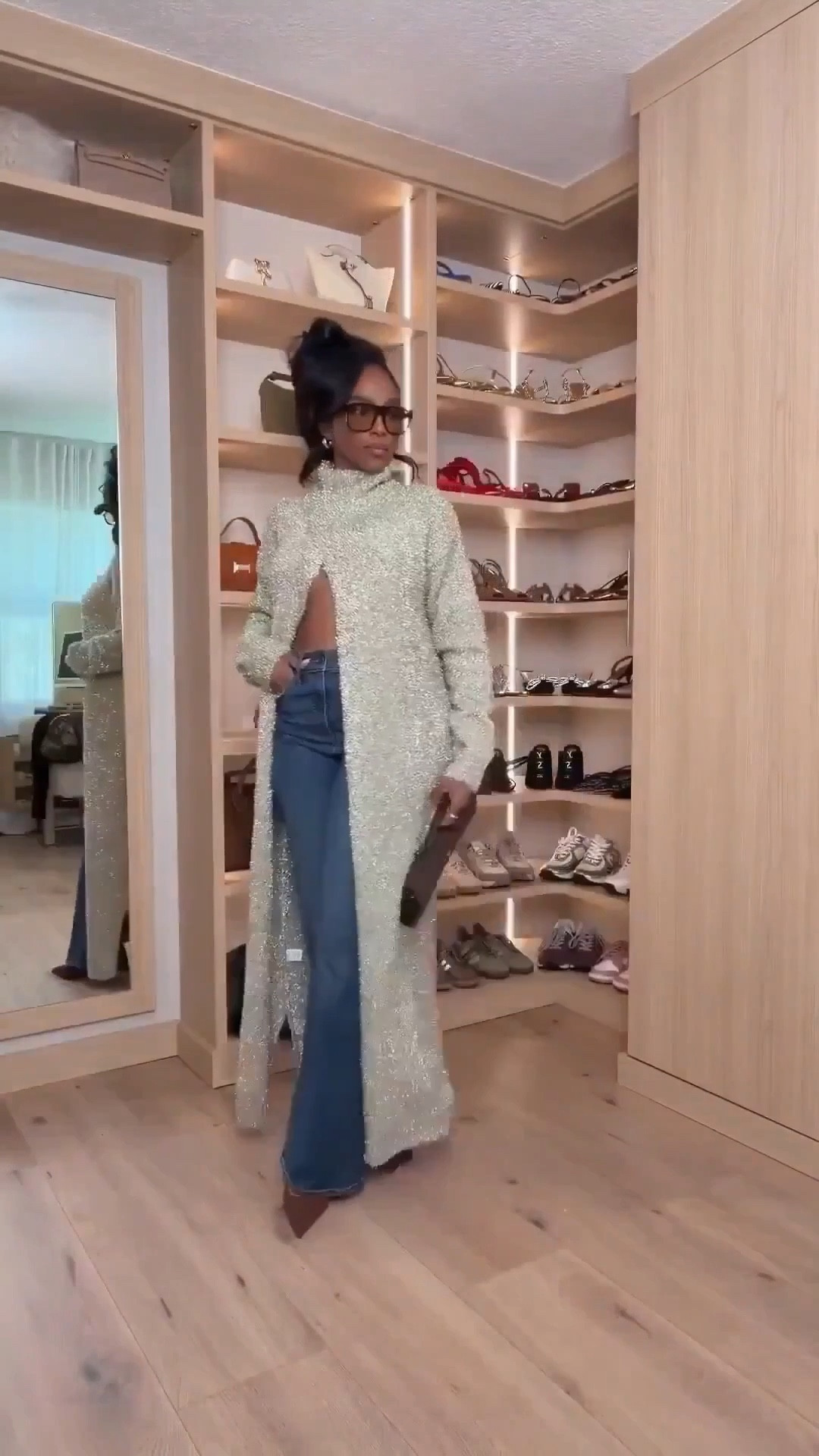 Scroll to shop ✨  

A statement long cardigan layered over flared denim for that elevated, cozy-chic look that transitions effortlessly from day to night.  

Follow me on Instagram and YouTube @kirasfashionfinds

#LTKgrwm #LTKvlog