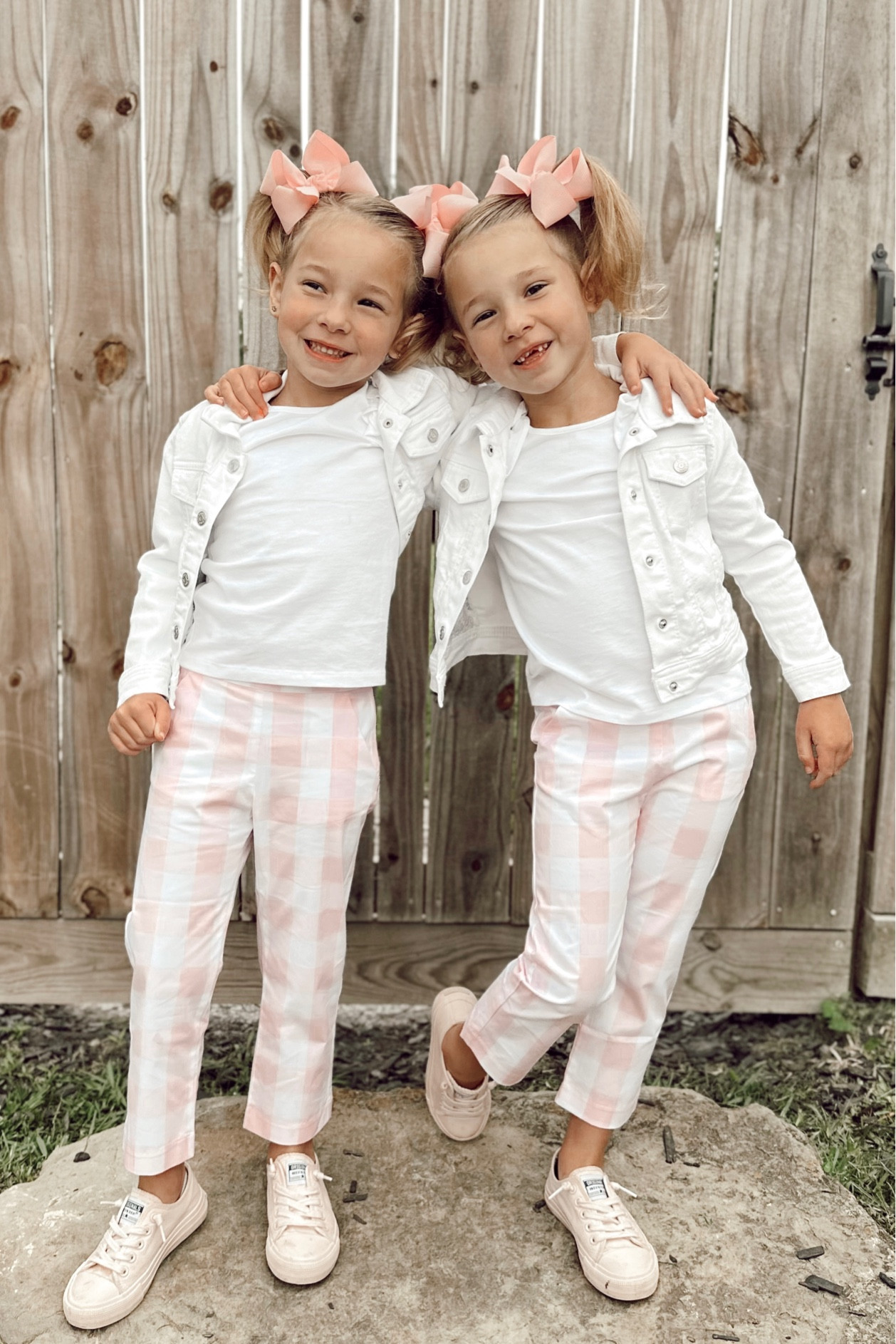 Pink gingham is always the cutest! The twins are wearing Janie and Jacks capri set and white tee!


#LTKkids #LTKunder50 #LTKstyletip