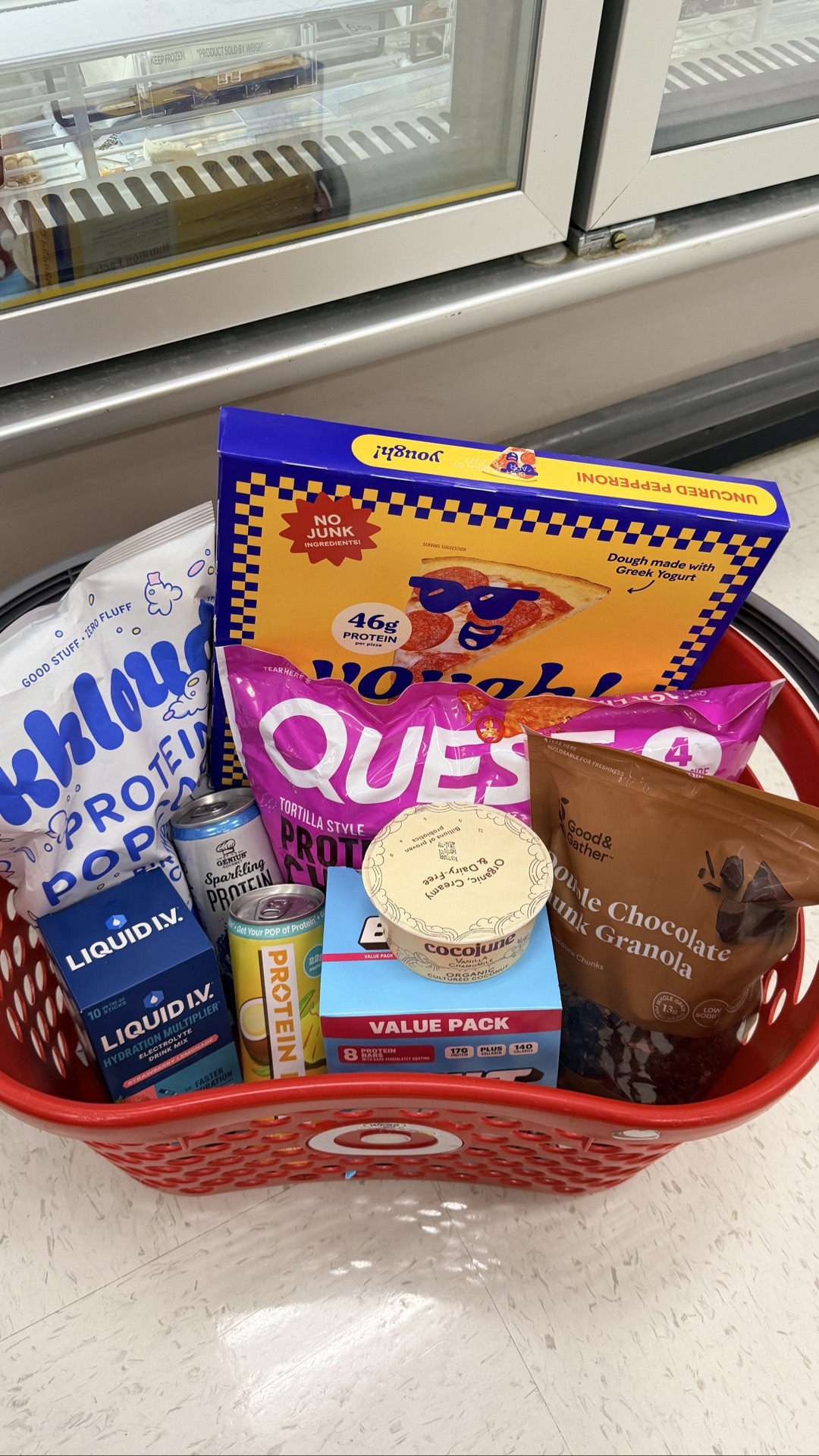 @target #ad #sponsored Trying to stay hydrated and get enough protein in during the summer has honestly become a full-time job lately 😅

So I did a Target restock of some of my favorite easy wellness staples including:
high-protein snacks, electrolytes, collagen, protein drinks, and a few quick grab-and-go options that help me stay energized while teaching and taking dance fitness classes all summer long.

At this point in life, I’m way more interested in realistic habits I can actually stick to instead of complicated wellness routines.

Linked everything on my LTK if you want to try any of my favorites 🤍

#LTKselfcare #LTKOver40 #LTKActive