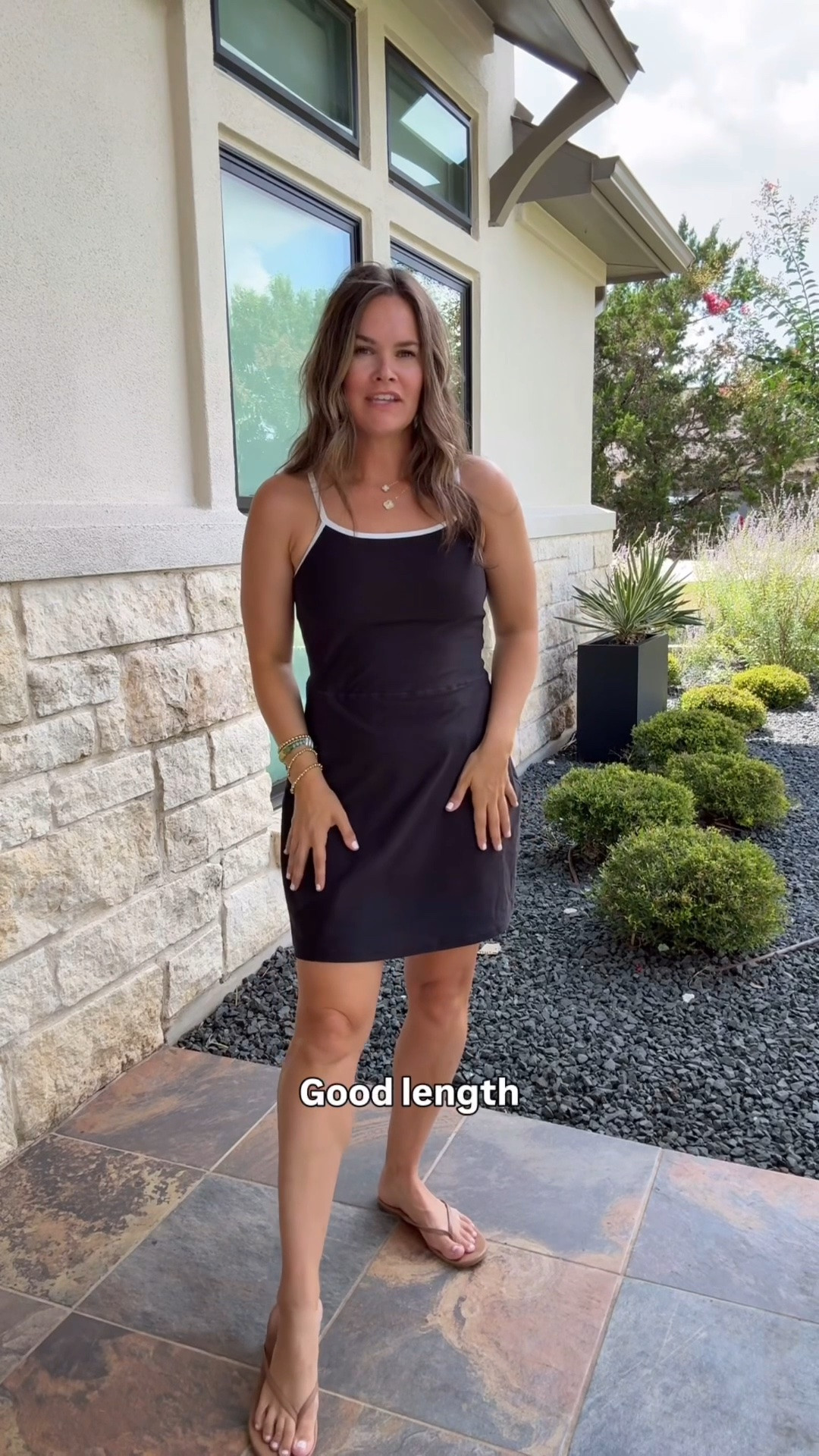 Love a sporty dress moment, especially when it looks this cute and feels this comfortable 🖤

#LTKmomlife #LTKActive #LTKootd