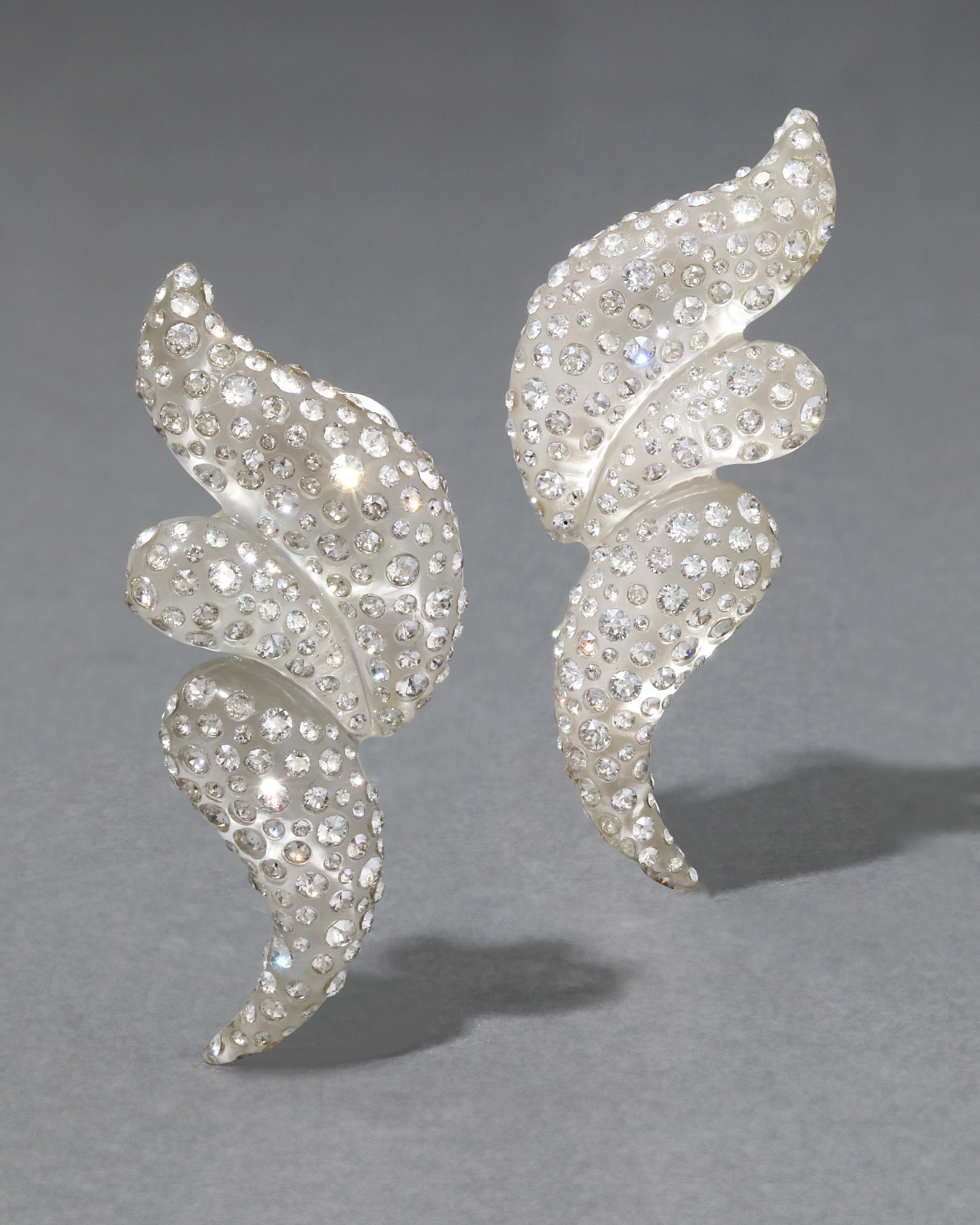 Liquid Lucite Pave Wave Clip Earring- Polished Silver | Alexis Bittar
