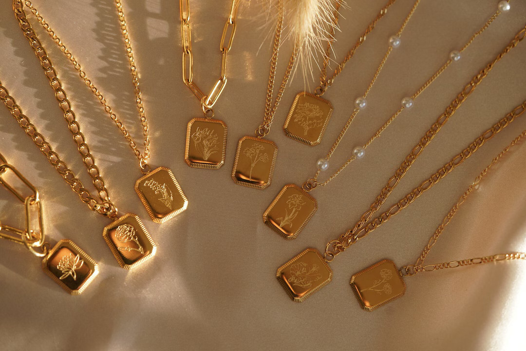 18K Gold Birth Flower Necklace Floral Necklace Birth Month - Etsy | Etsy (US)