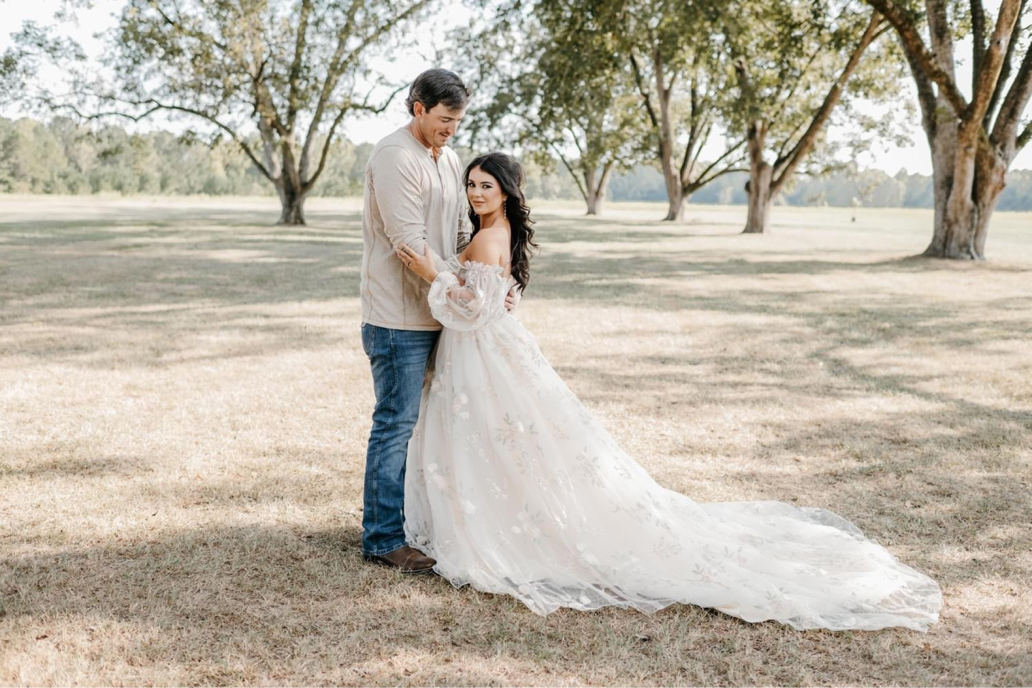 Ready for our engagement session with @ivoryandgracephoto 💗

Shop engagement festivities outfits below 💍

#LTKwedding #LTKSeasonal #LTKMostLoved