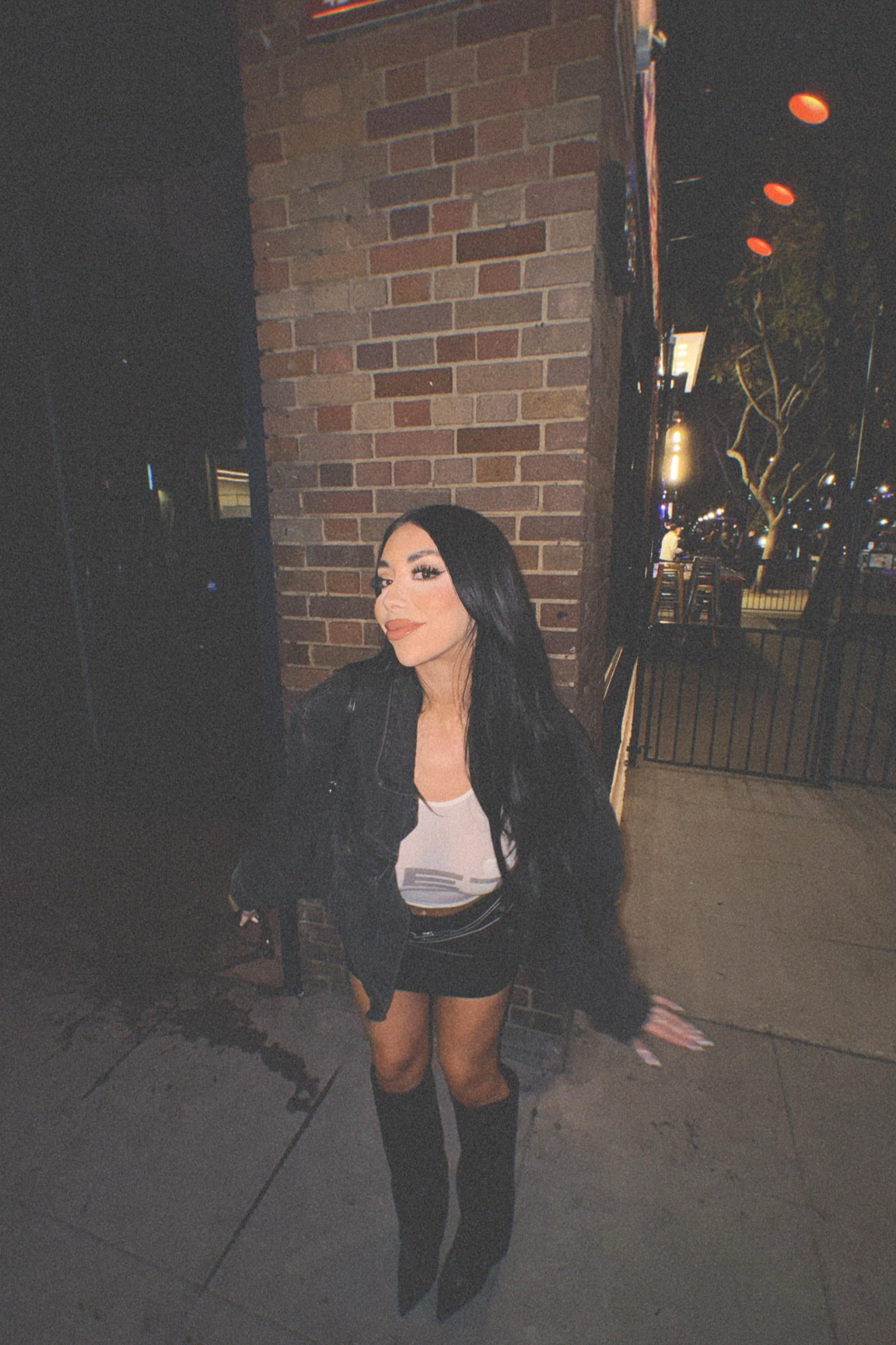 Everyday makeup routine ✨ 
All products linked in my LTKIT💕

Skin prep:
 @goodmolecules eye crème & moisturizer 
@maccosmetics: strobe crème 

Brows: @elfcosmetics : brow soap 
@anastasiabeverlyhills : soft brown 

Face: @fentybeauty soft matte foundation shade 240 
  @elfcosmetics: Hydrating Camo Concealer 
  @makeupbymario : contour stick- shade Medium 
  @elfcosmetics Halo glow Countor stick 
  @lancomeofficial Dual Finish Powder: shade honey iii 
  @onesize Translucent Setting powder
  @maccosmetics: Bronzer: Gimme sun 
  @benefitcosmetics: “Treasure Island” 

Eyes:
 @yslbeauty : Waterproof Mascara : Lash Clash Extreme
  @anastasiabeverlyhills: Liquid Eyeliner 
  @exocosmetics “she’s drama” Mascara “bottom” 
  @exocosmetics Lashes - “BASIC”
 
Lips: @makeupbymario : Lipliner- Tan 
  @exocosmetics: “143” (code: WITHLOVEERICA)