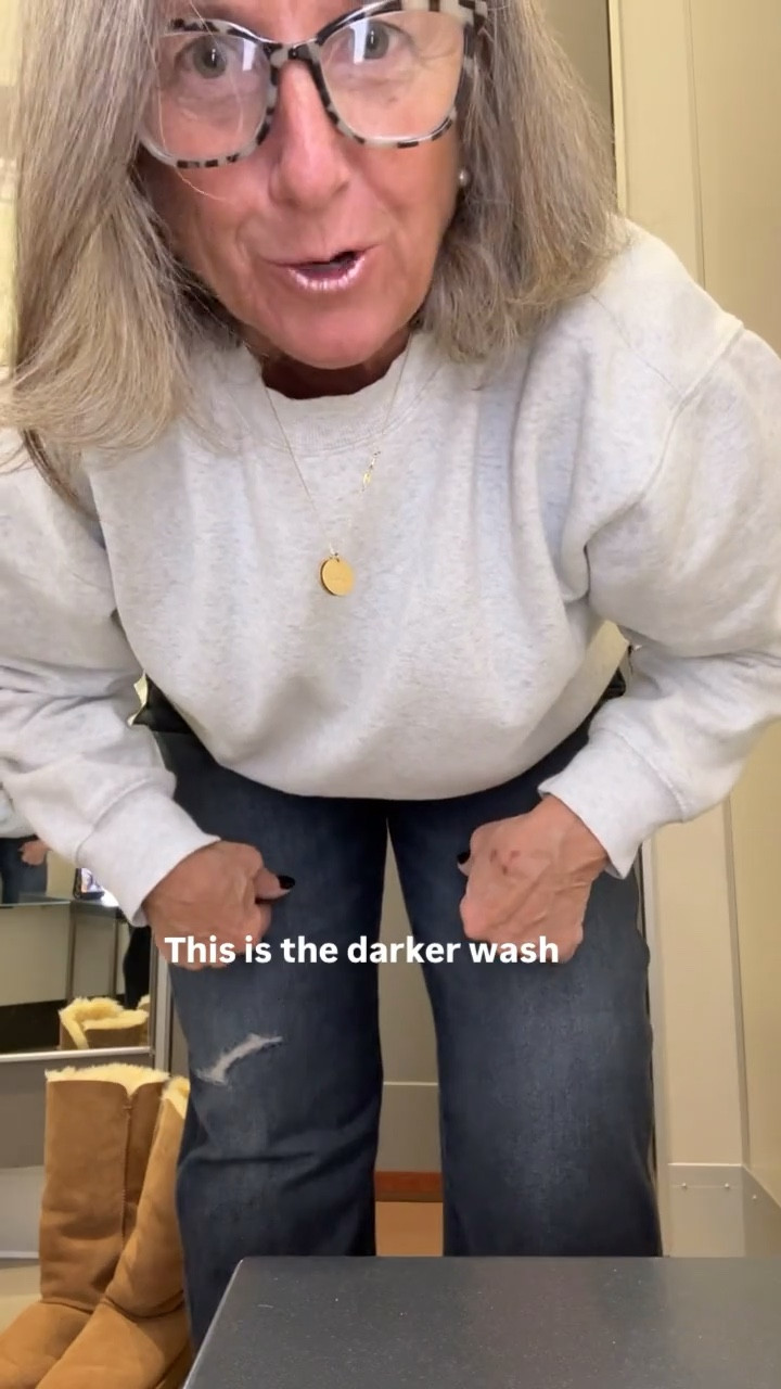 They’re fabulous!! The lighter wash are the ones everyone is talking about but these darker wash ones are just as good, for sure. So happy I tried them on. 🫶🏼🫶🏼🫶🏼
Jeans: 12
Top: L
Uggs: TTS


@target #target #viraljeans #jeans 

#LTKActive #LTKWorkwear #LTKootd