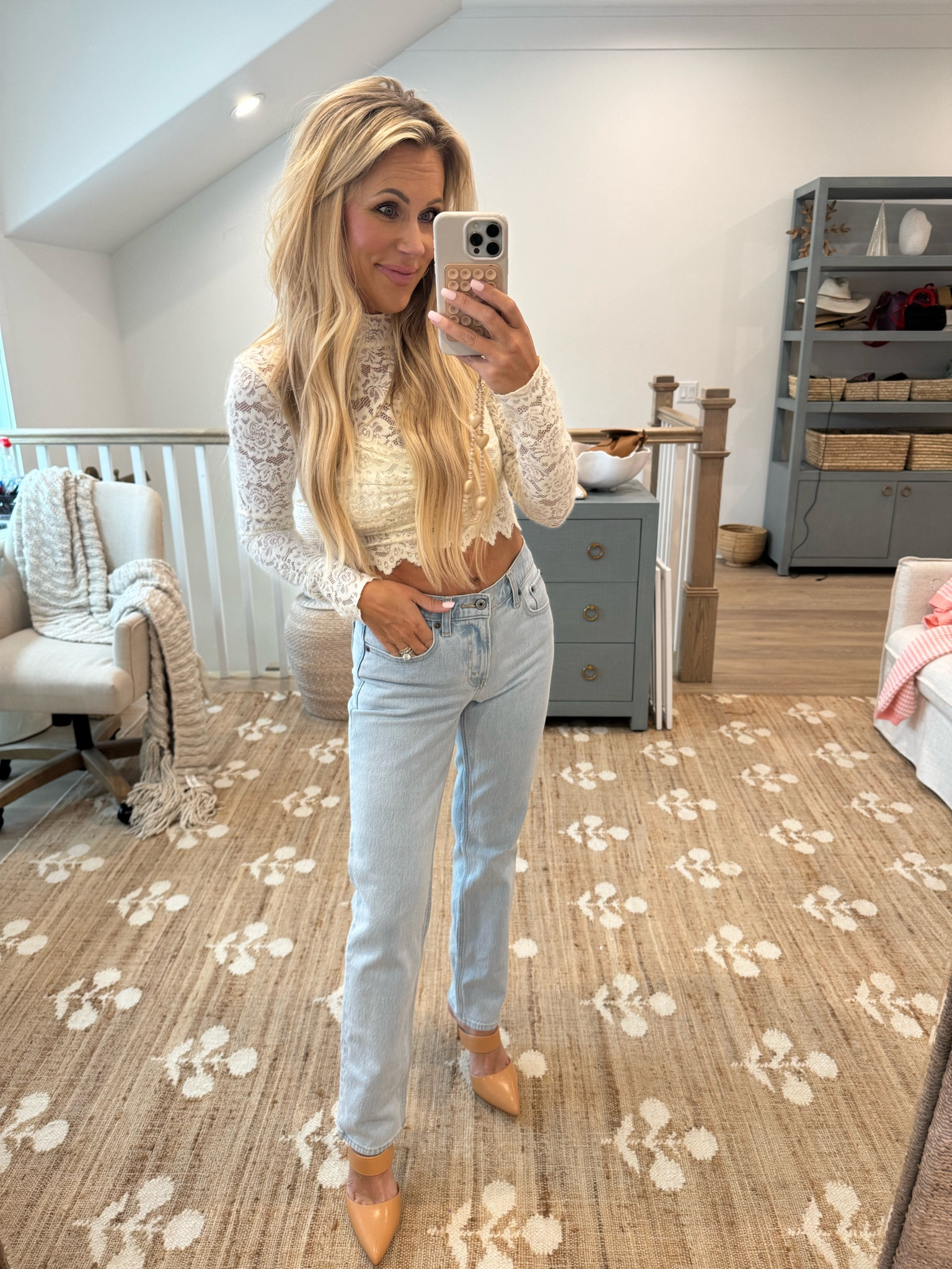 Spring outfit - date night outfit - girls night out 

#LTKStyleTip #LTKFindsUnder100 #LTKWatchNow